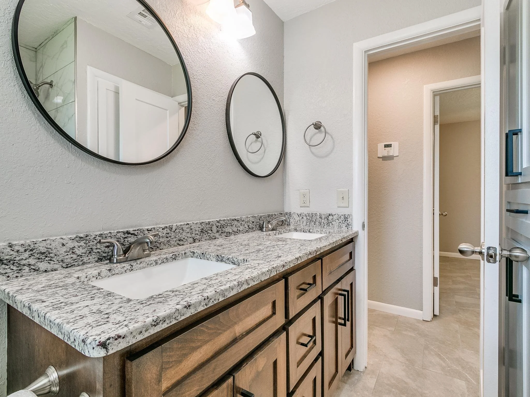 1620 Chautaqua Ave-18.jpg