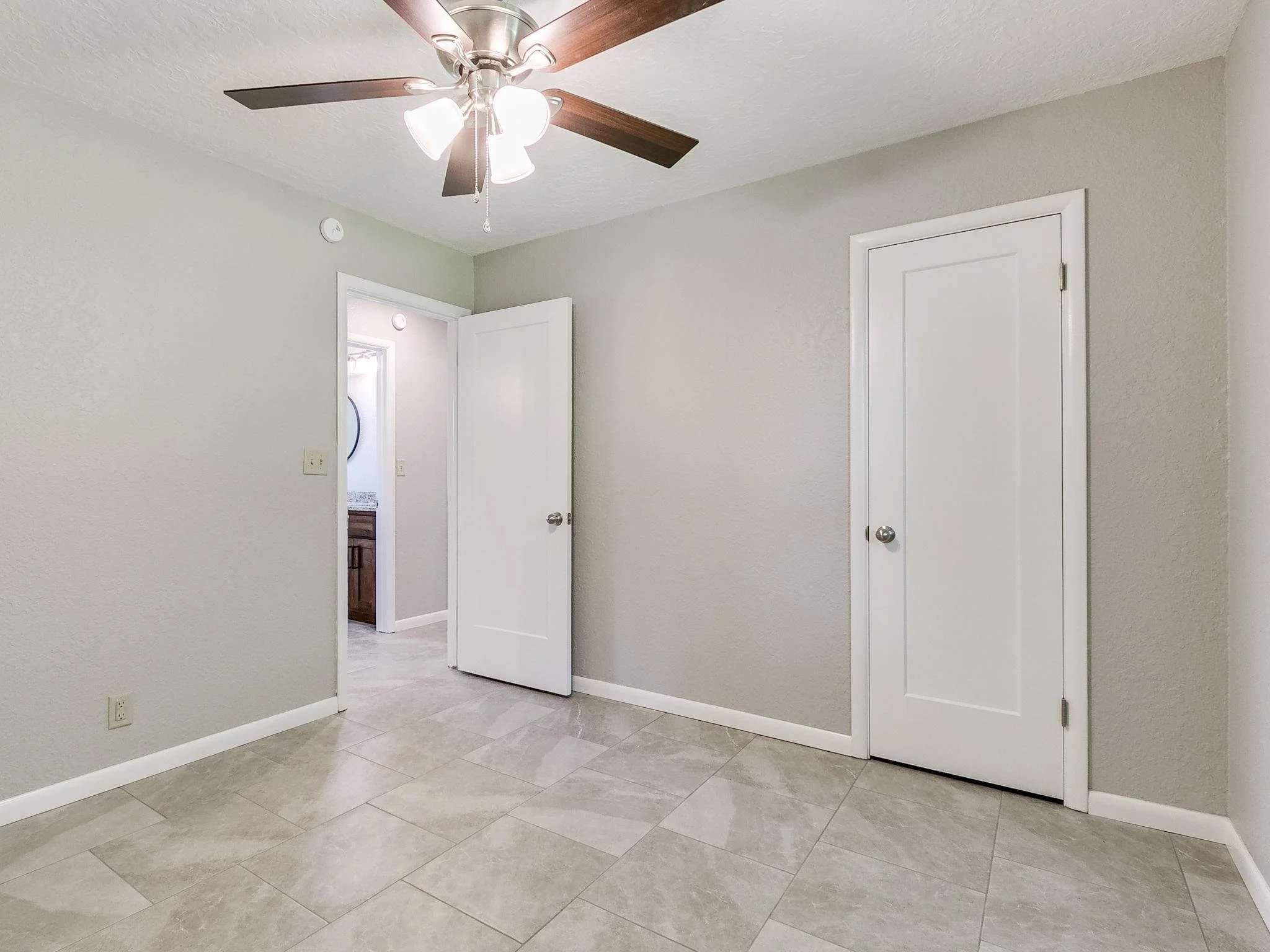 1620 Chautaqua Ave-22.jpg