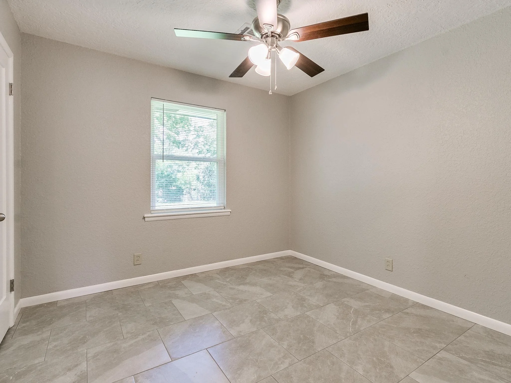 1620 Chautaqua Ave-31.jpg