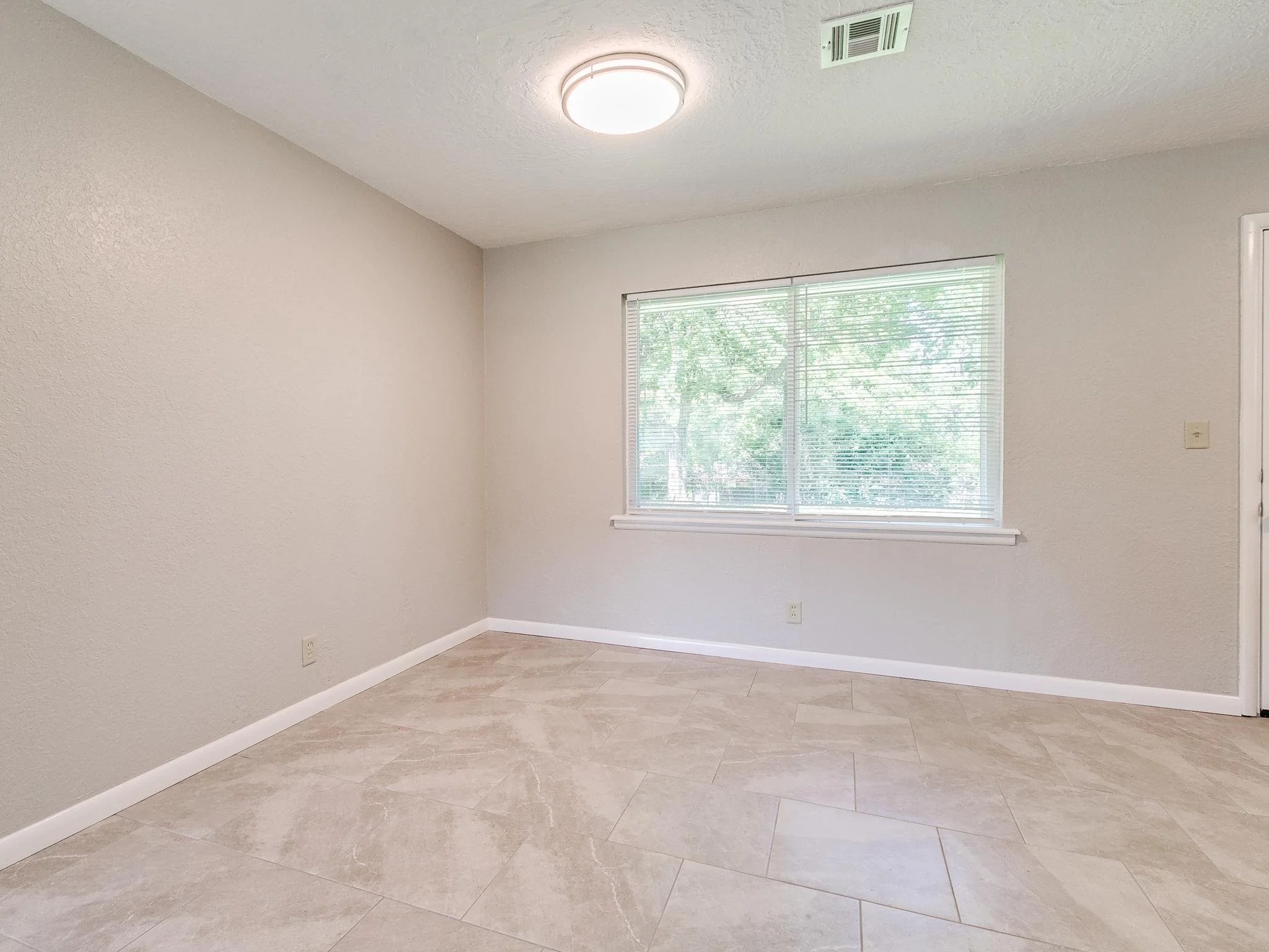 1620 Chautaqua Ave-39.jpg