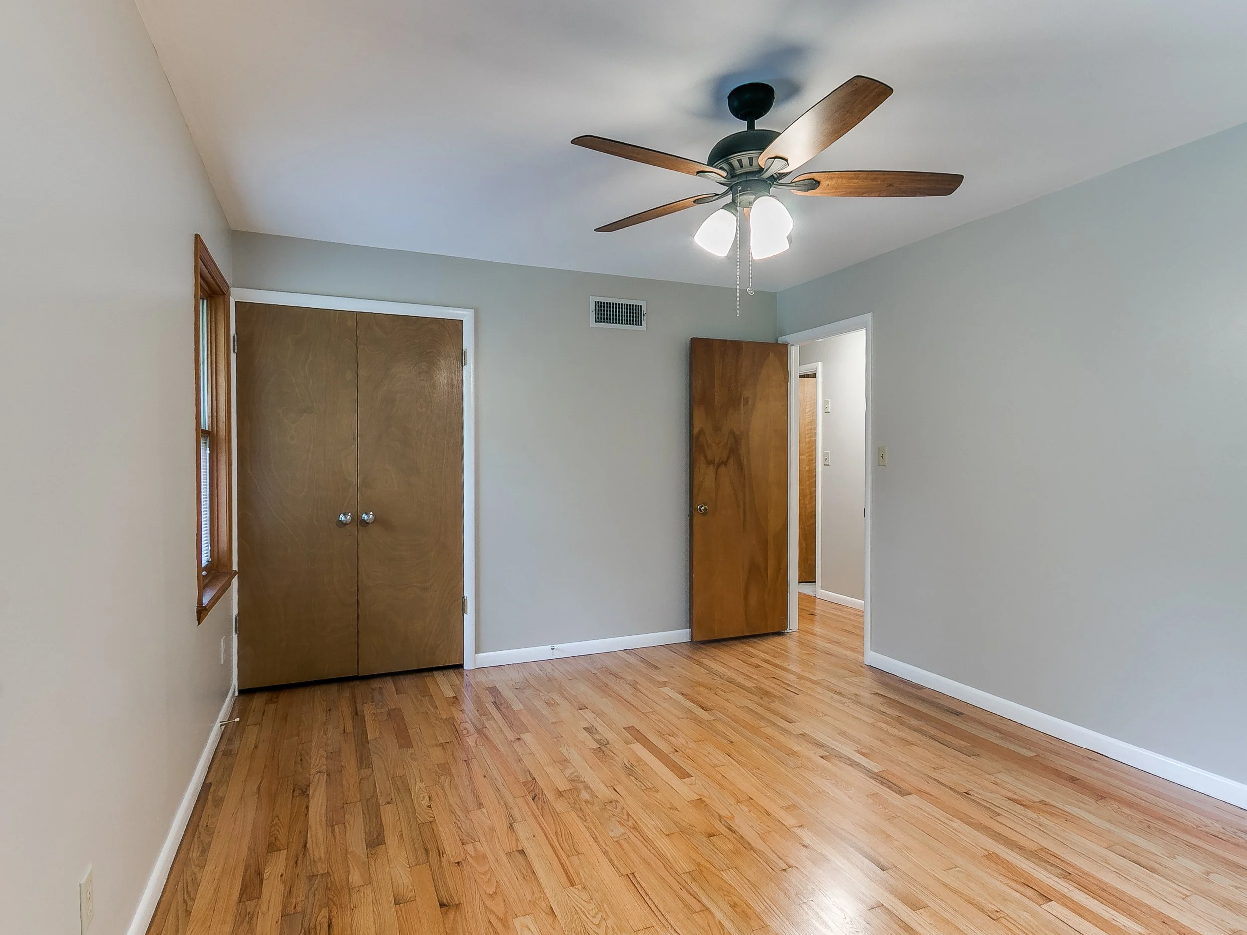 1214 Cruce St-31.jpg