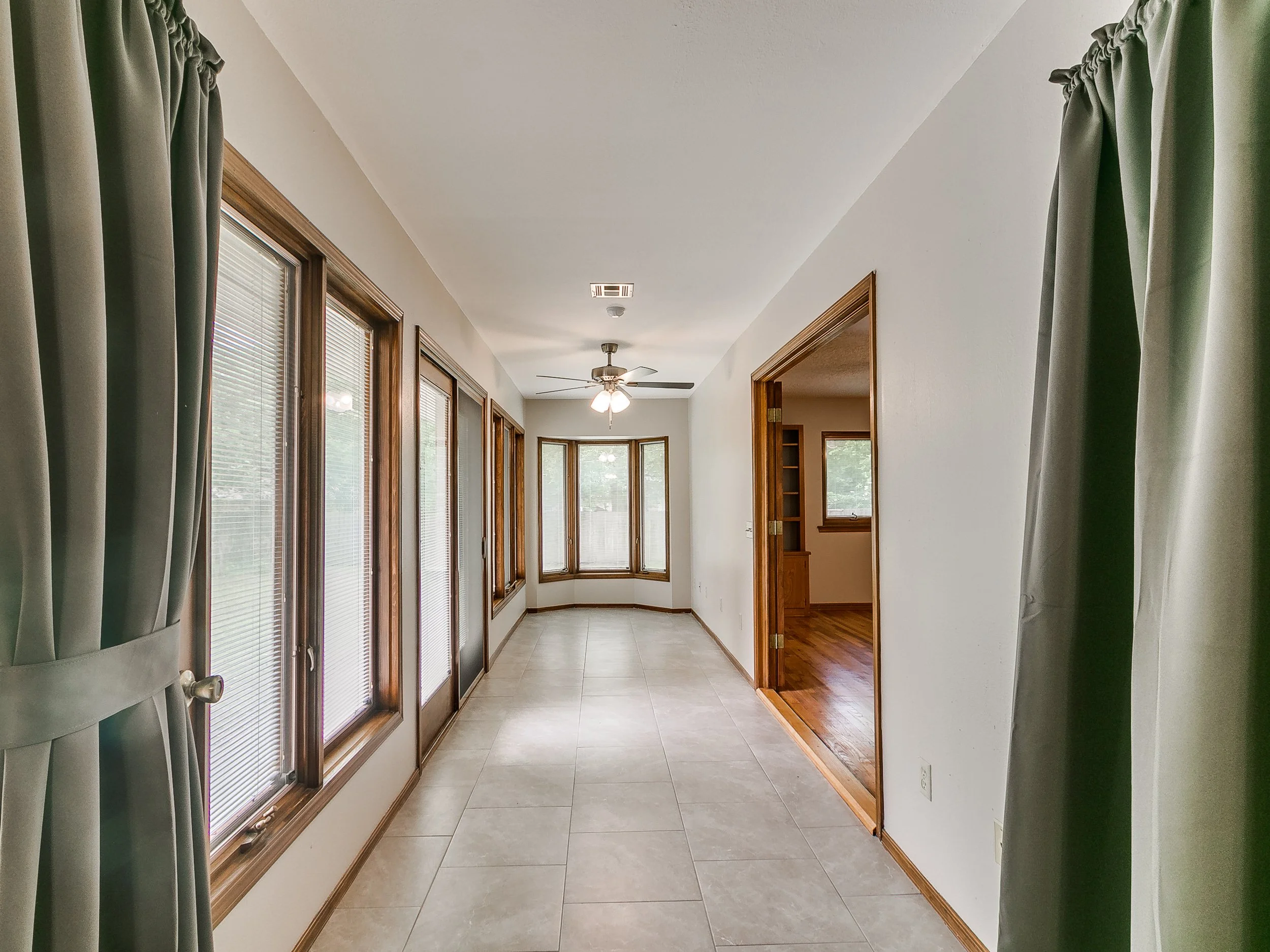 1214 Cruce St-40.jpg