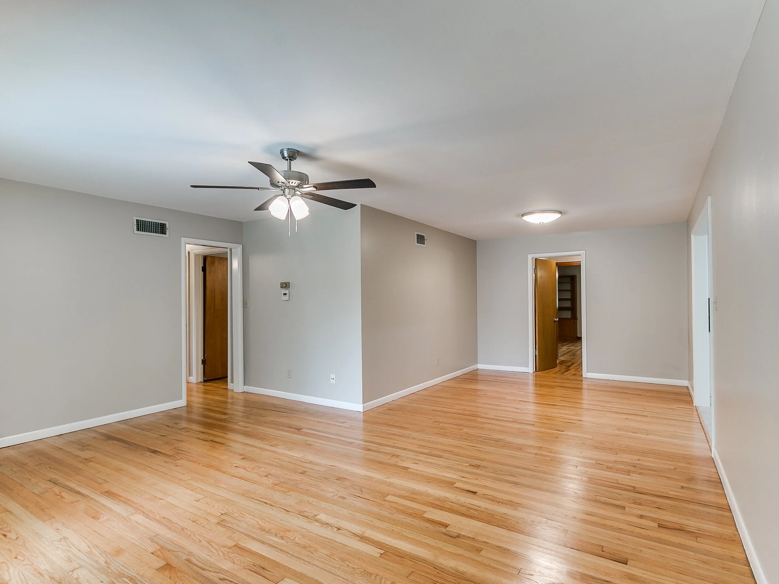 1214 Cruce St-52.jpg