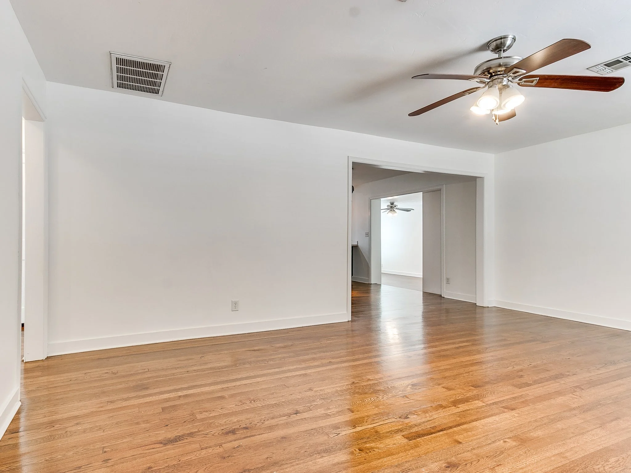 17-web-or-mls-1118 Missouri St-18.jpg