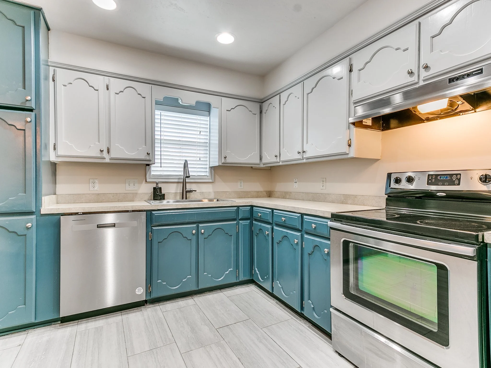 26-web-or-mls-1118 Missouri St-27.jpg