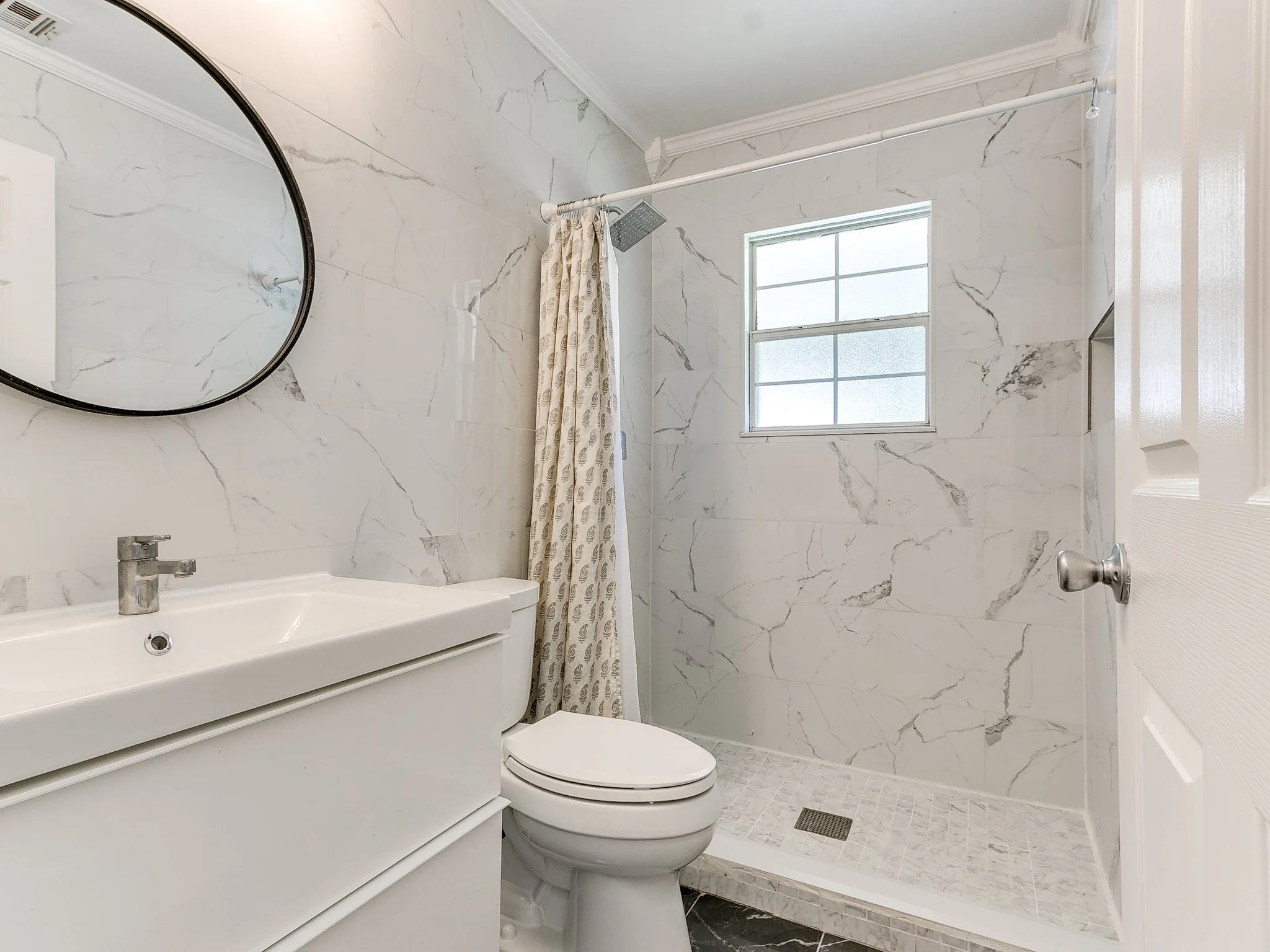 38-web-or-mls-1118 Missouri St-39.jpg