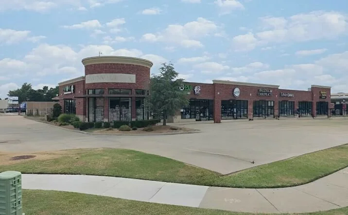 entire building photo.jpg