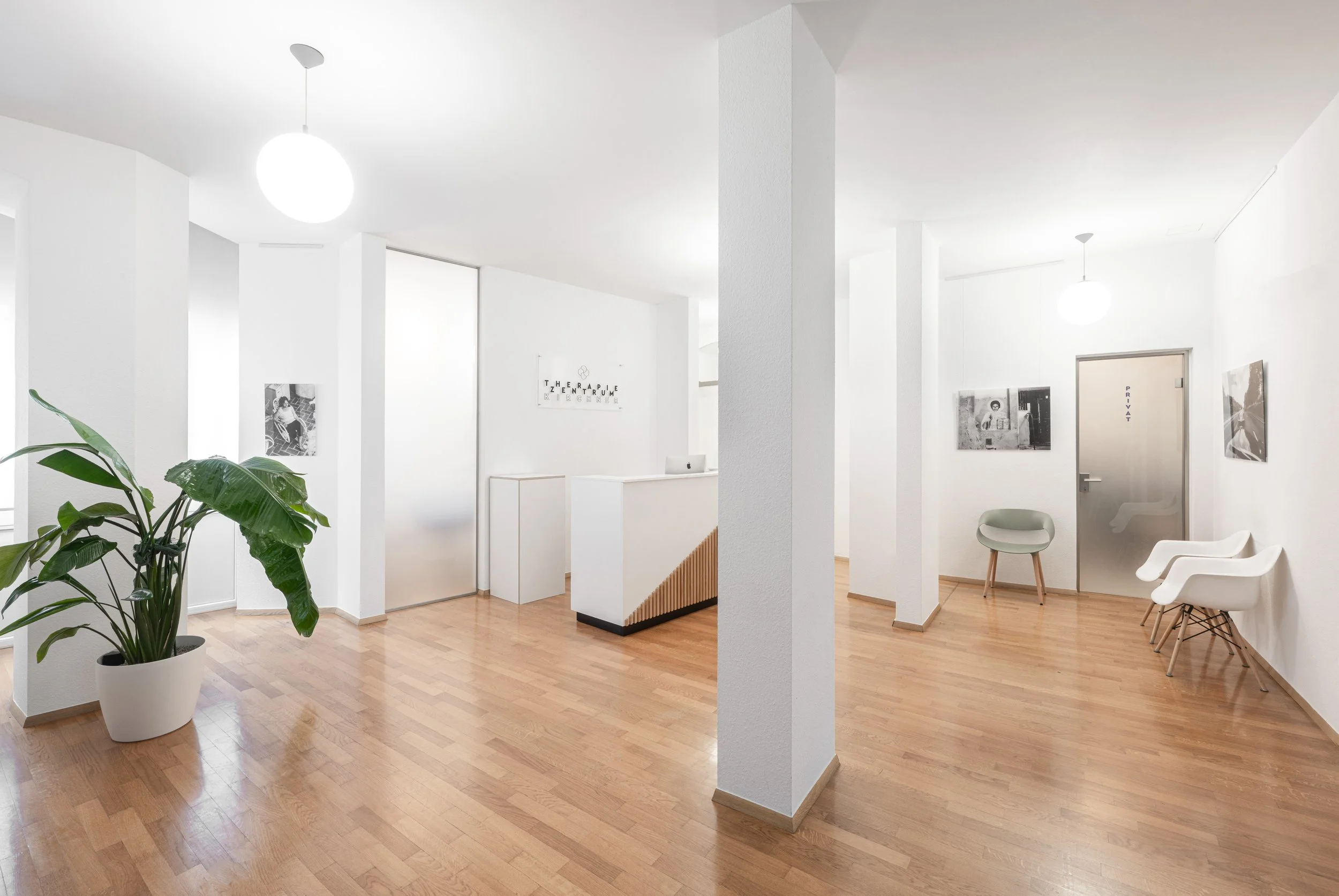 Empfangsbereich im Therapiezentrum Kirchner Stuttgart