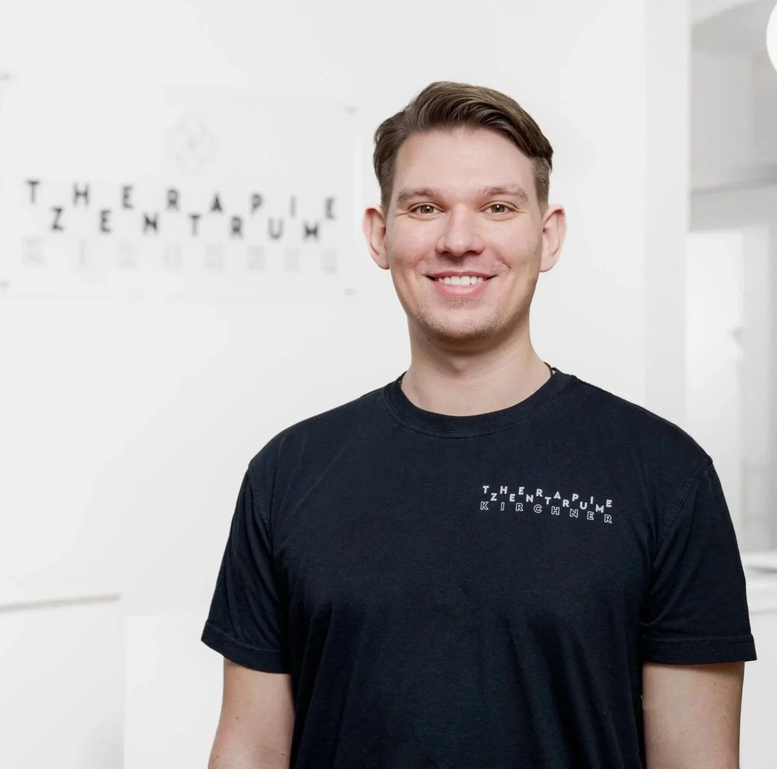 Physiotherapeut im Therapiezentrum Kirchner Stuttgart – Portrait eines Therapeuten 