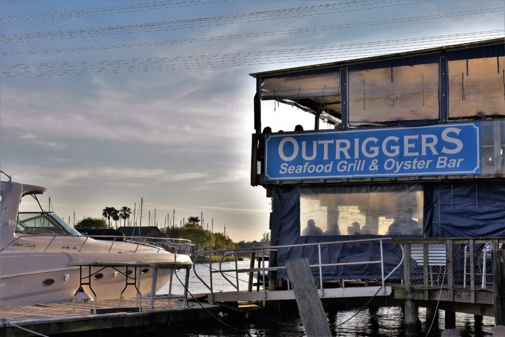 Outrigger_open.jpg
