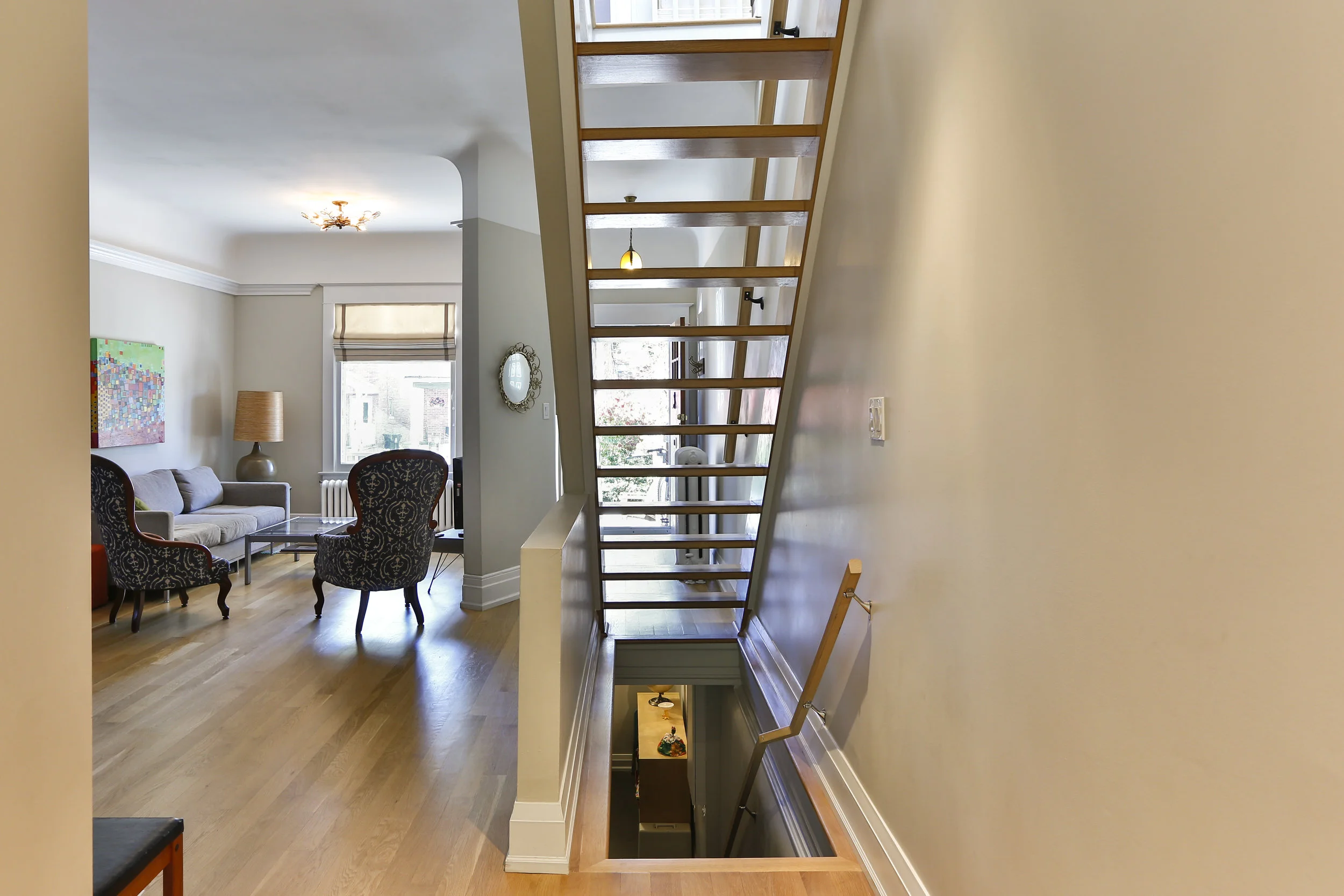 9-155HamptonAve.jpg