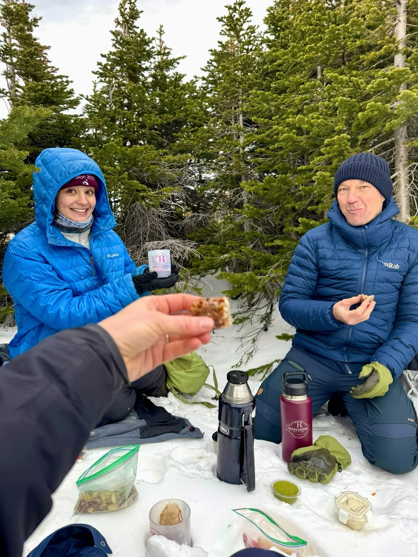 Trail side indulgence. 🥾 🏔️

Recent guests savouring the best of Thanksgiving Ranch: freshly baked treats from the Lodge kitchen, and rich, hot chocolate, elevated with our ranch made Oh, Fudge! Sauce. Every sip served in our laser, engraved, @yeti