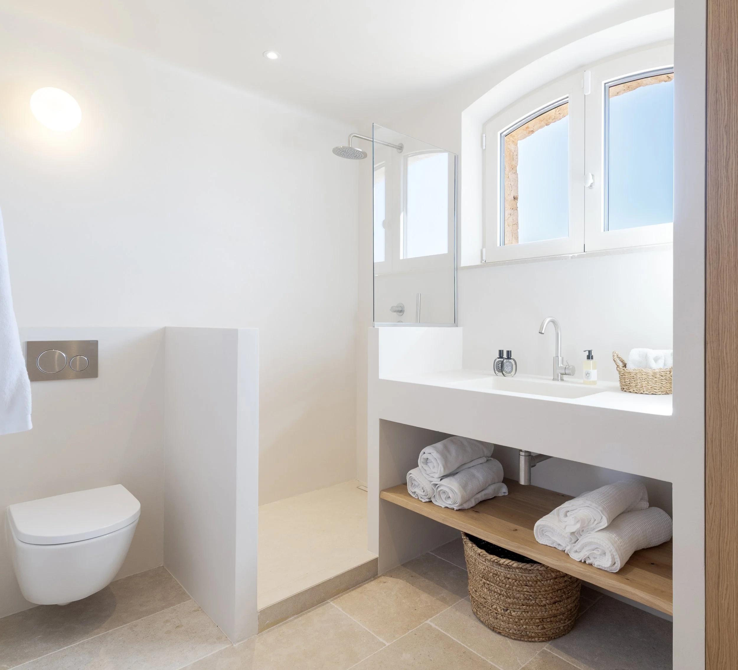 bathroom 5.jpg