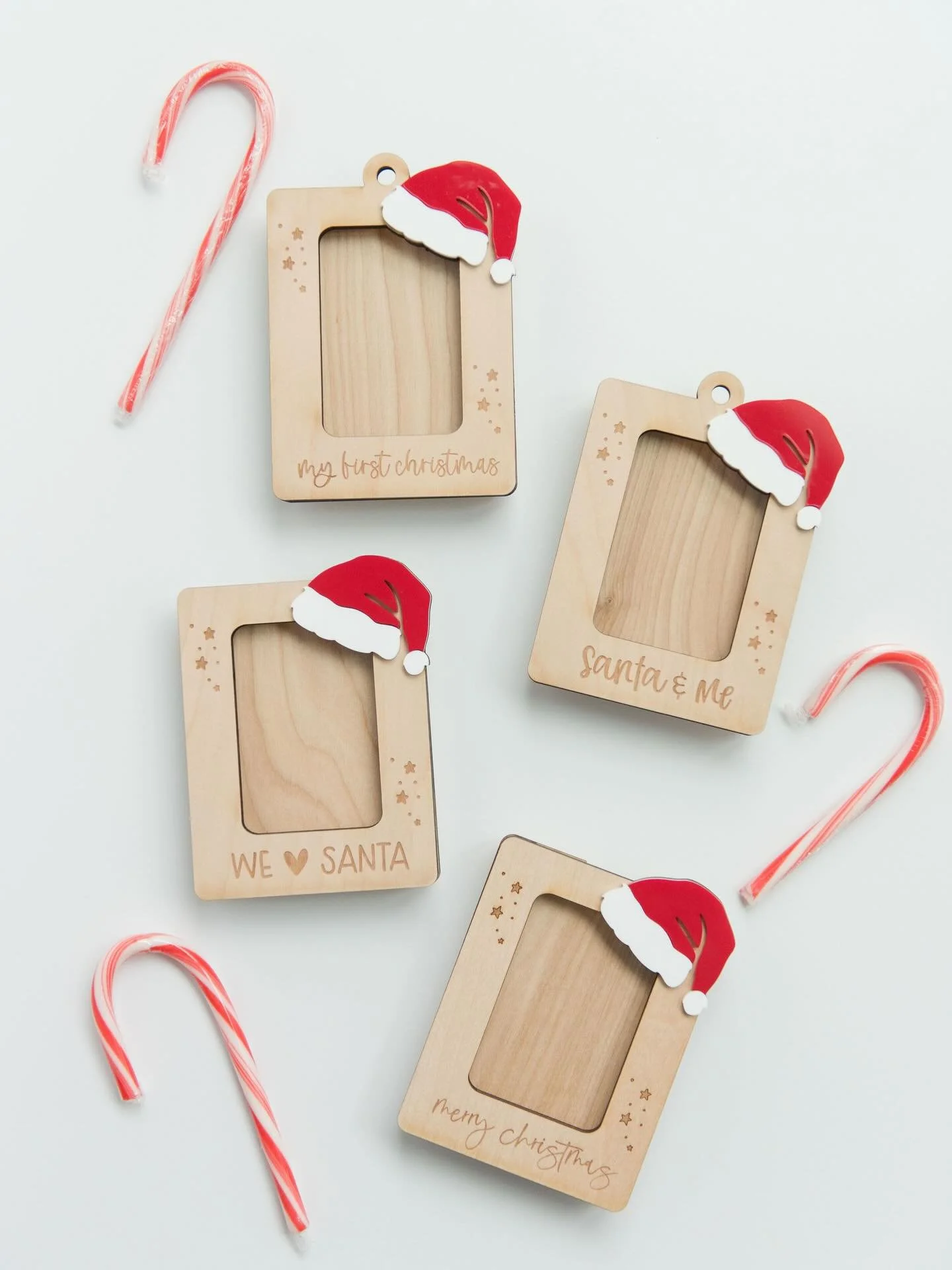 ✨ Holiday Sale Alert! ✨
These wooden Christmas frames {available with either a magnet back or a hole for hanging as an ornament} are on sale now through Sunday, 12/14! 🎅🎄

Perfect for baby&rsquo;s first Christmas, Santa photos, or adding a cozy tou