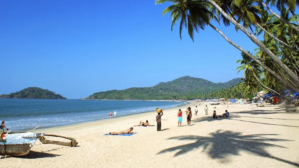 tropical-beach-palolem-beach-in-goa.jpg