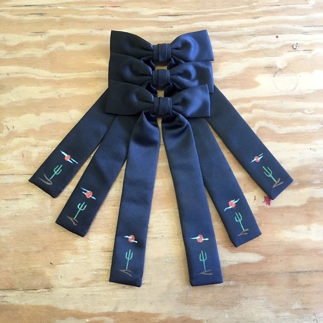 Western Painted Bow Tie / Black