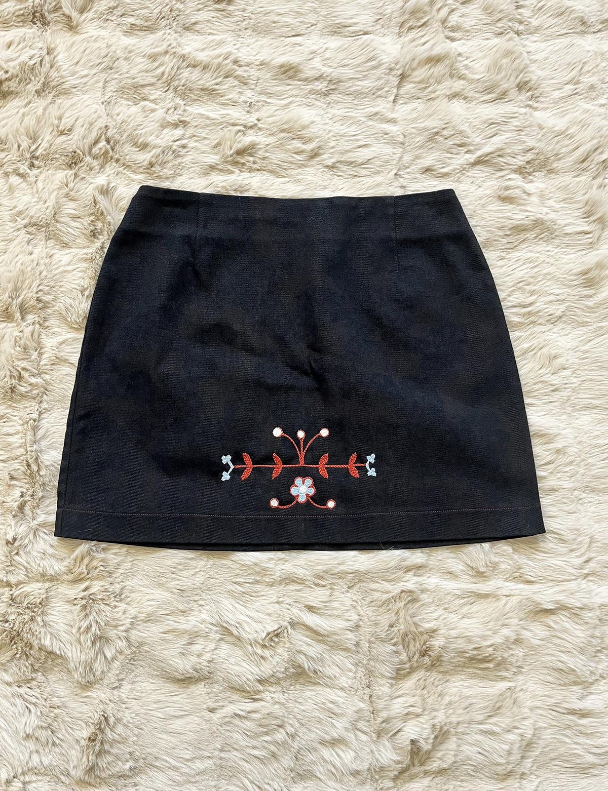 Overdyed Folk Floral Skirt / 27" Waist