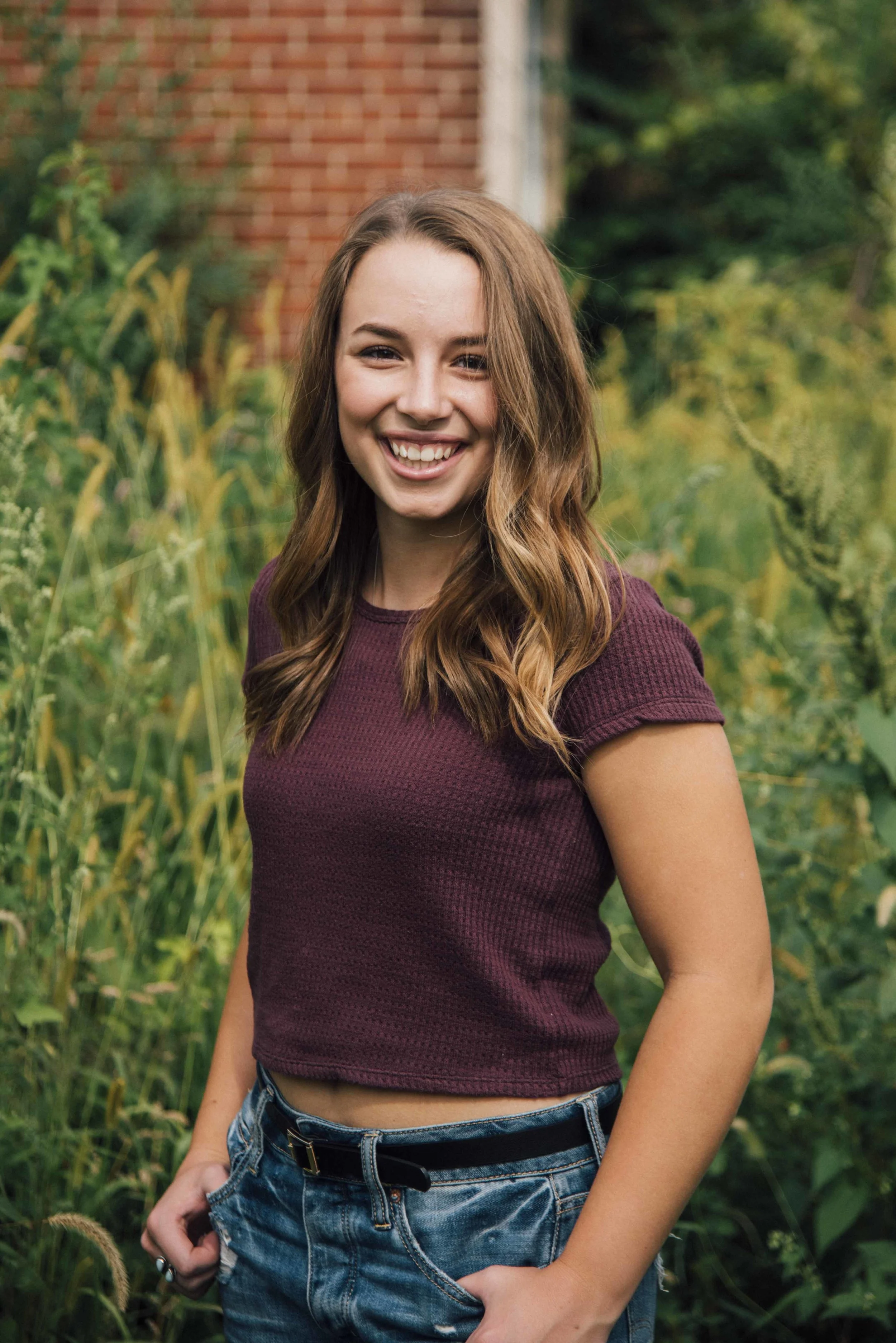 **Oliva D. Senior Pictures 2019 150.jpg
