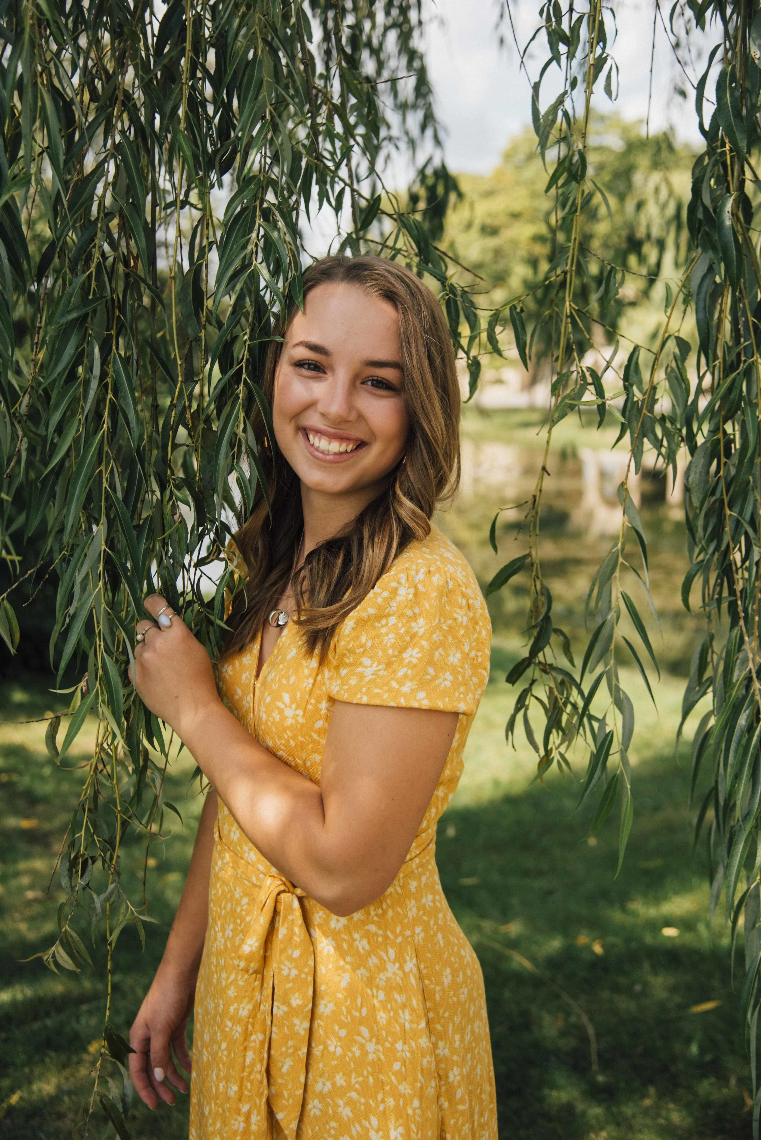 **Oliva D. Senior Pictures 2019 010.jpg