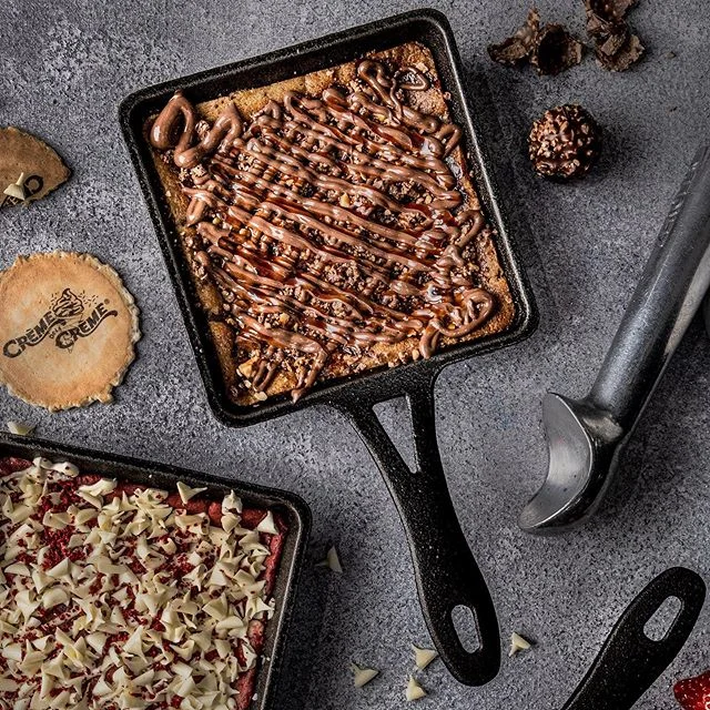 People don’t know this so let me tell you a secret yeh? Everyone went nuts over our Ferrero Rocher Cookie Dough when we opened, so we started to sprinkle extra nuts on top... Not kidding, you gotta be smart in this dessert game;) Drizzled with
