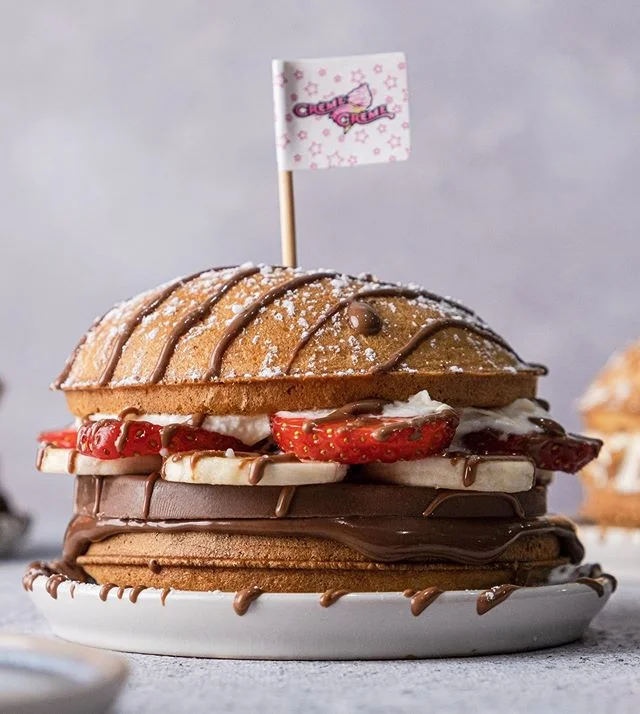 You know we do CHOCO BURGERS?! To celebrate this Christmas in a proper way, we decided to give another two lucky people the chance to win TWO FREE NEW DESSERTS EACH!! Enter our competition here bellow and the winners will be announced next Thursday.