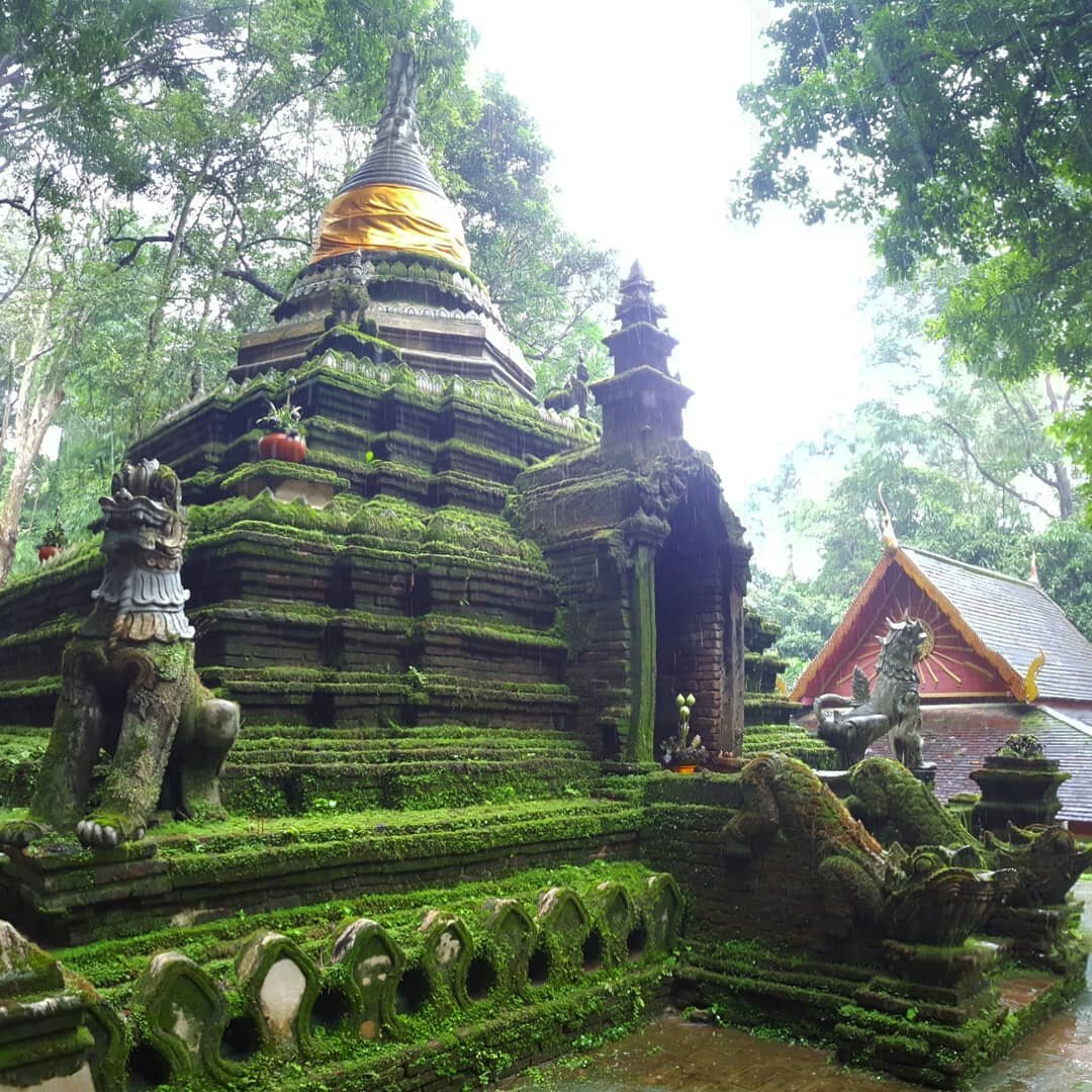 The (beautifully) abandoned temple 061918
#chiangmai #watphalat #temple  #thailand