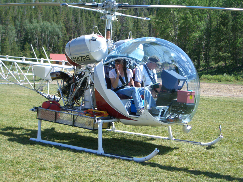 Bell 47 ready for takeoff