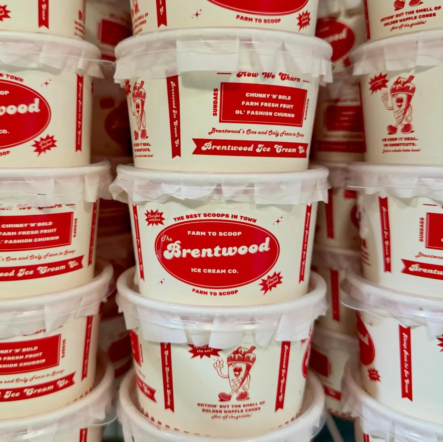 You scream, we scream, we all scream for Blueberry Cheesecake Ice Cream🤗🫐🍨 Now available for a limited time🙌 We are so excited to be partnering with @brentwoodicecreamco to make this happen 🥳

Grab a cup that is packed with yummy blueberry swirl