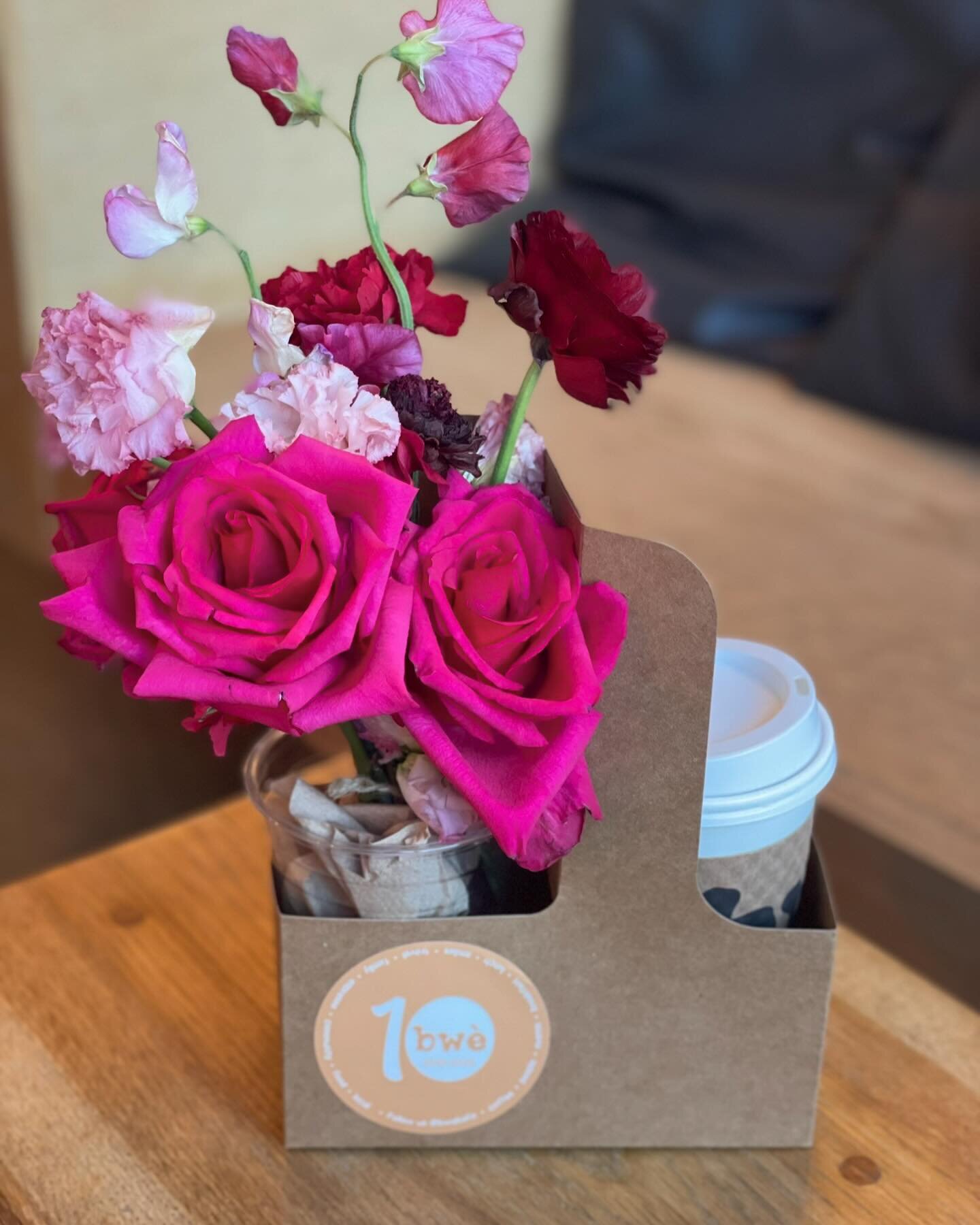 So excited to have teamed up with @madeofleaves for the Valentine&rsquo;s season!! Together we have created the cutest surprise of your person&rsquo;s favorite morning drink and the most beautiful little fresh bouquet of flowers. Though these $20 gif