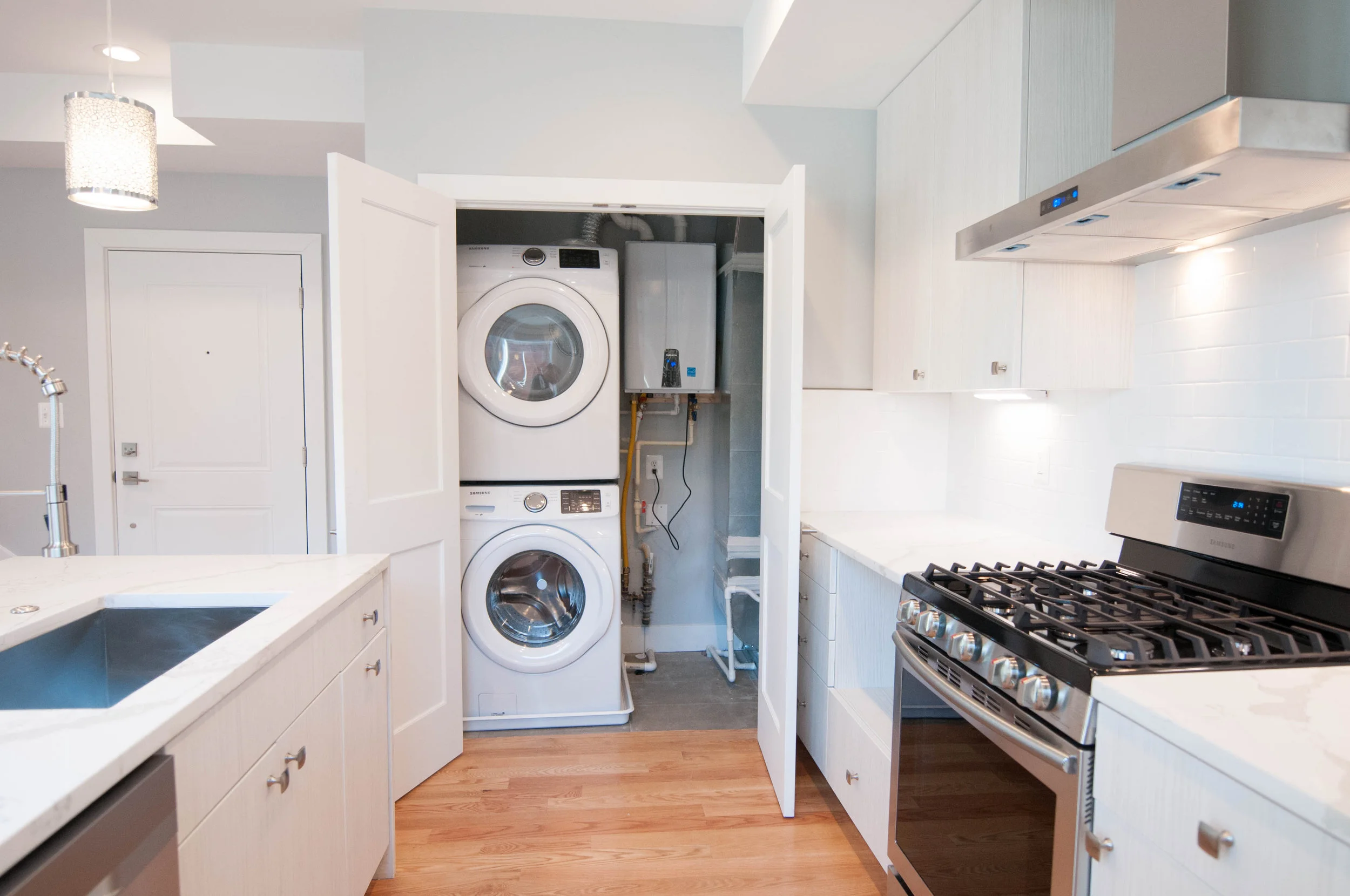 In-unit washer & dryer (Unit #23)
