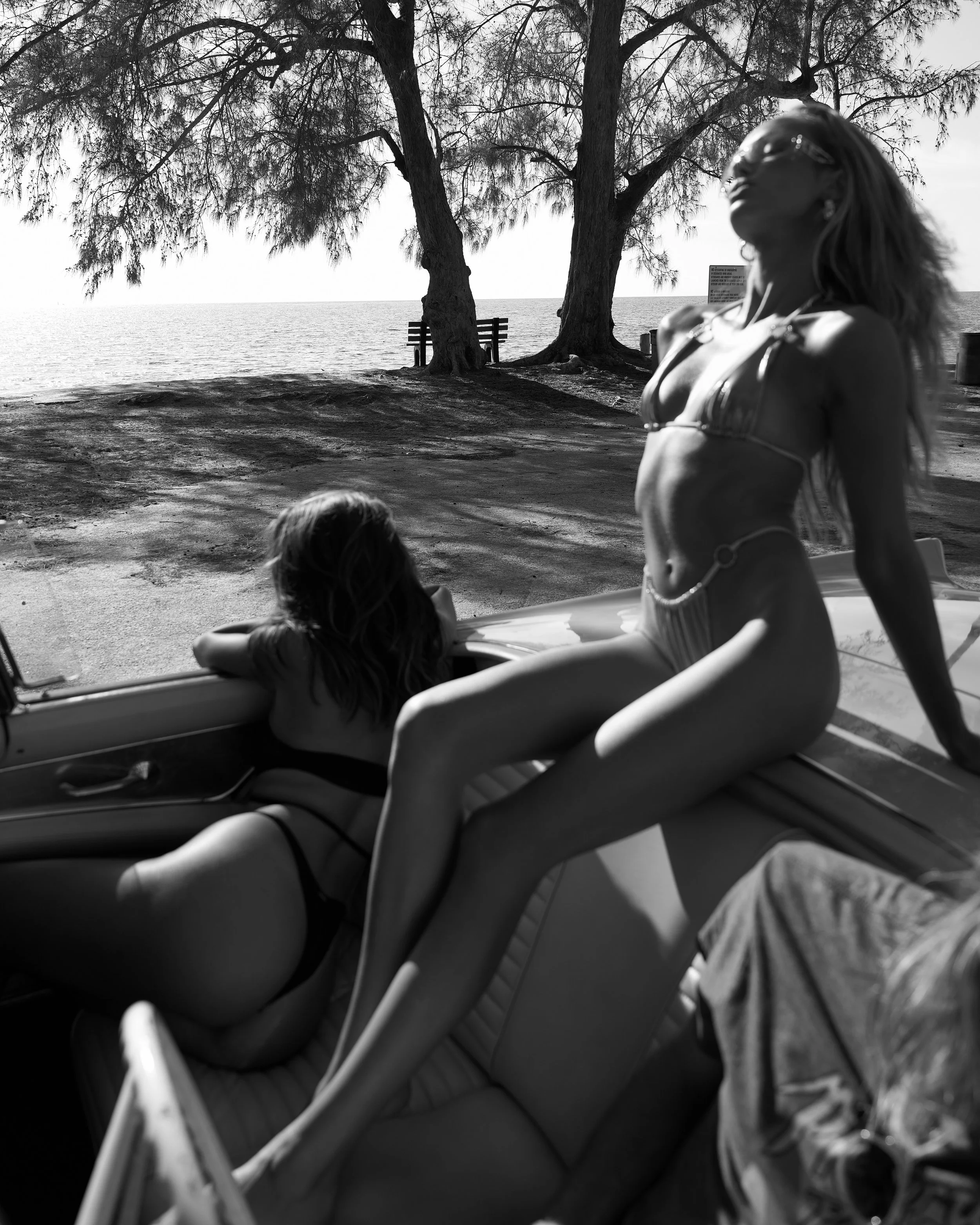 Pinky Swimwear Swimwear Beach Editorial Two Models Vintage Car 543-e_web_72dpi.jpg