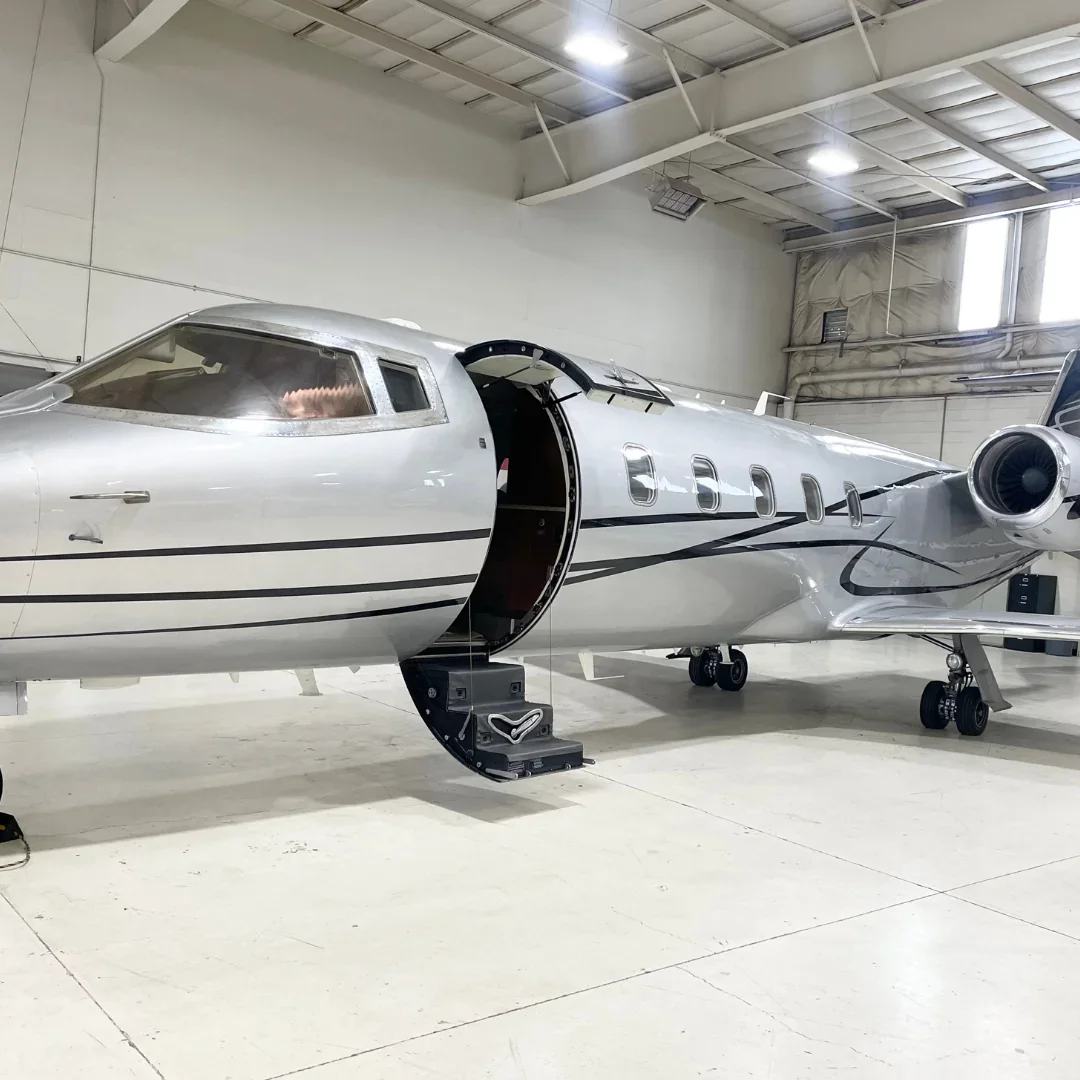 HagganAviation_Lear60_Silver.webp