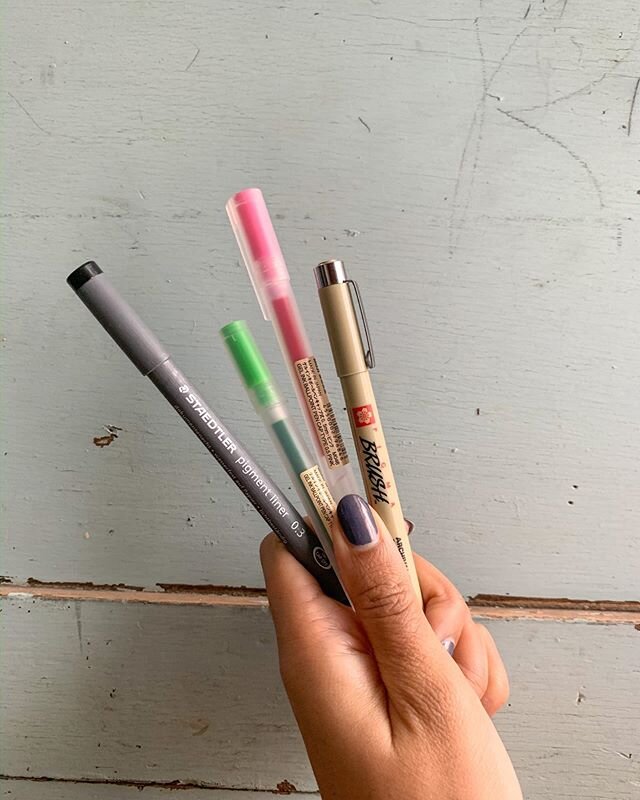 I discuss some of my favourite art tools in my latest blog post.
⠀⠀
You&rsquo;re sure to have noticed I love using pigment liners and coloured gel pens in my sketchbooks. (Hint: they make the list)
➰〰️➰
⠀⠀
I tell you all about the 5 Best Art Supplies