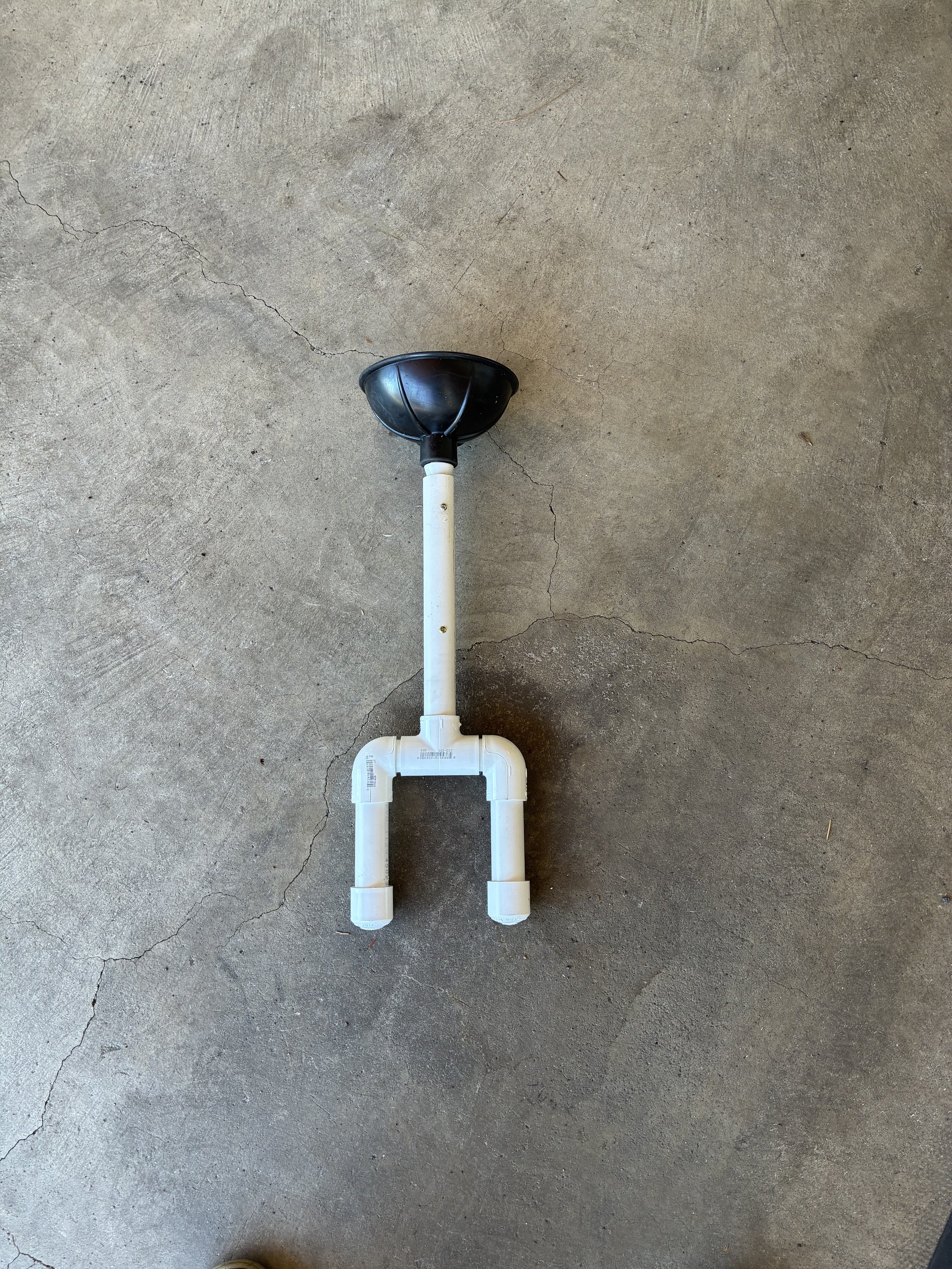 Middle Crutch 2.jpeg