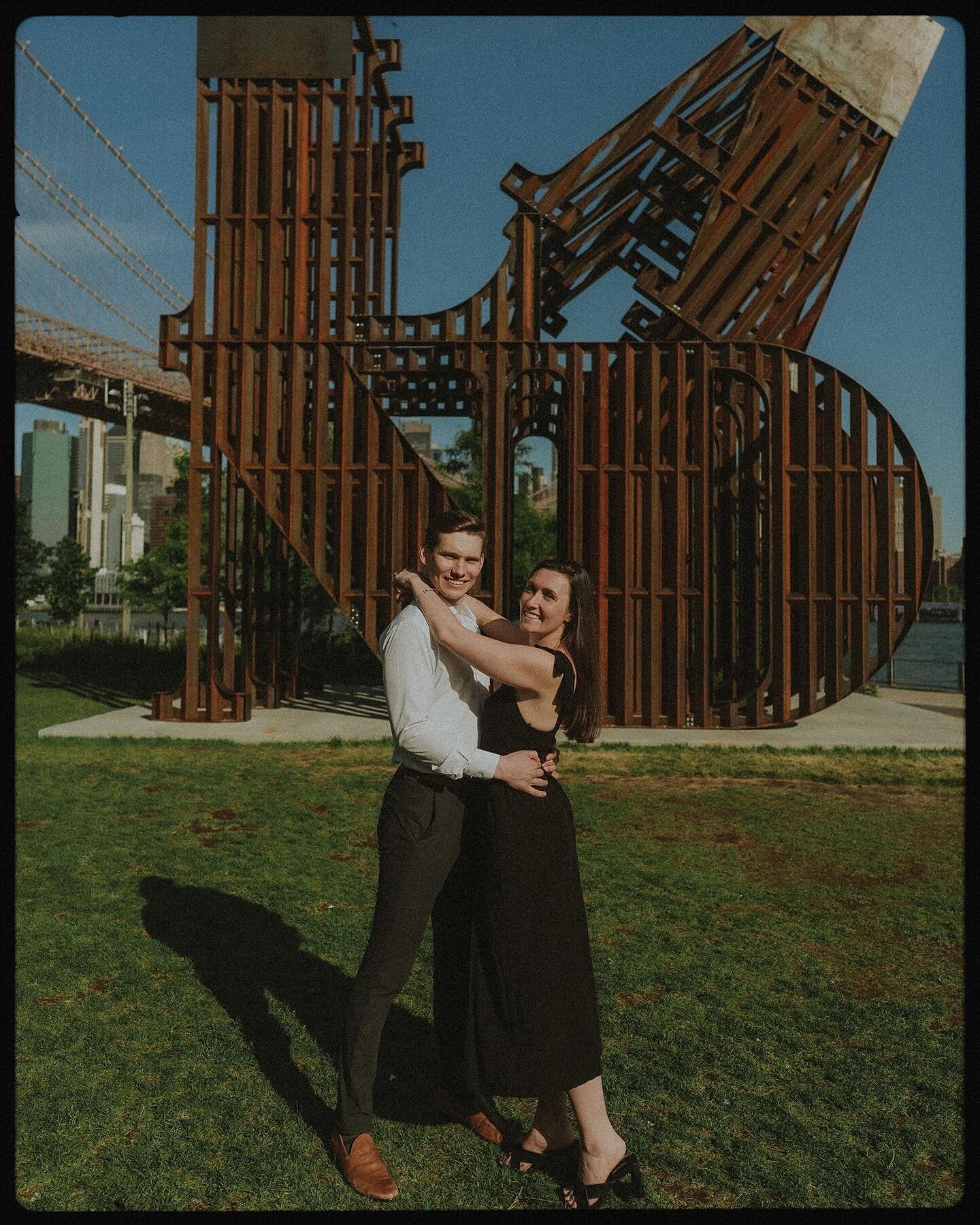 Mary &amp; Justin engagement brooklyn bridge park ny
#newyorkweddingphotographer #brooklynweddingphotographer #engagementphotoshoot #elopementphotography #filmwedding #dumboengagement