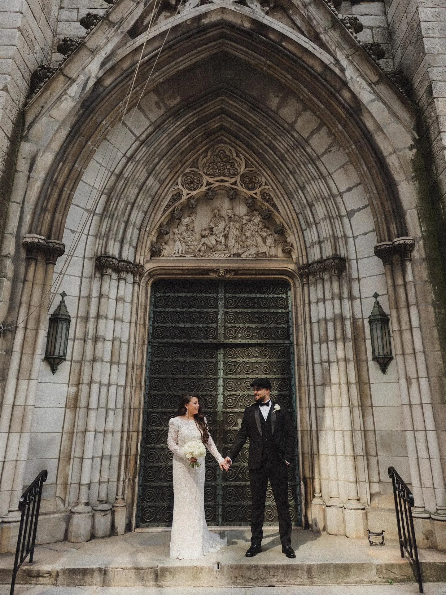 weddding snap at the church 

#nycweddingphotographer #brooklynweddingphotographer #elopementphotography #citywedding #citybride #brideandgroomphotos