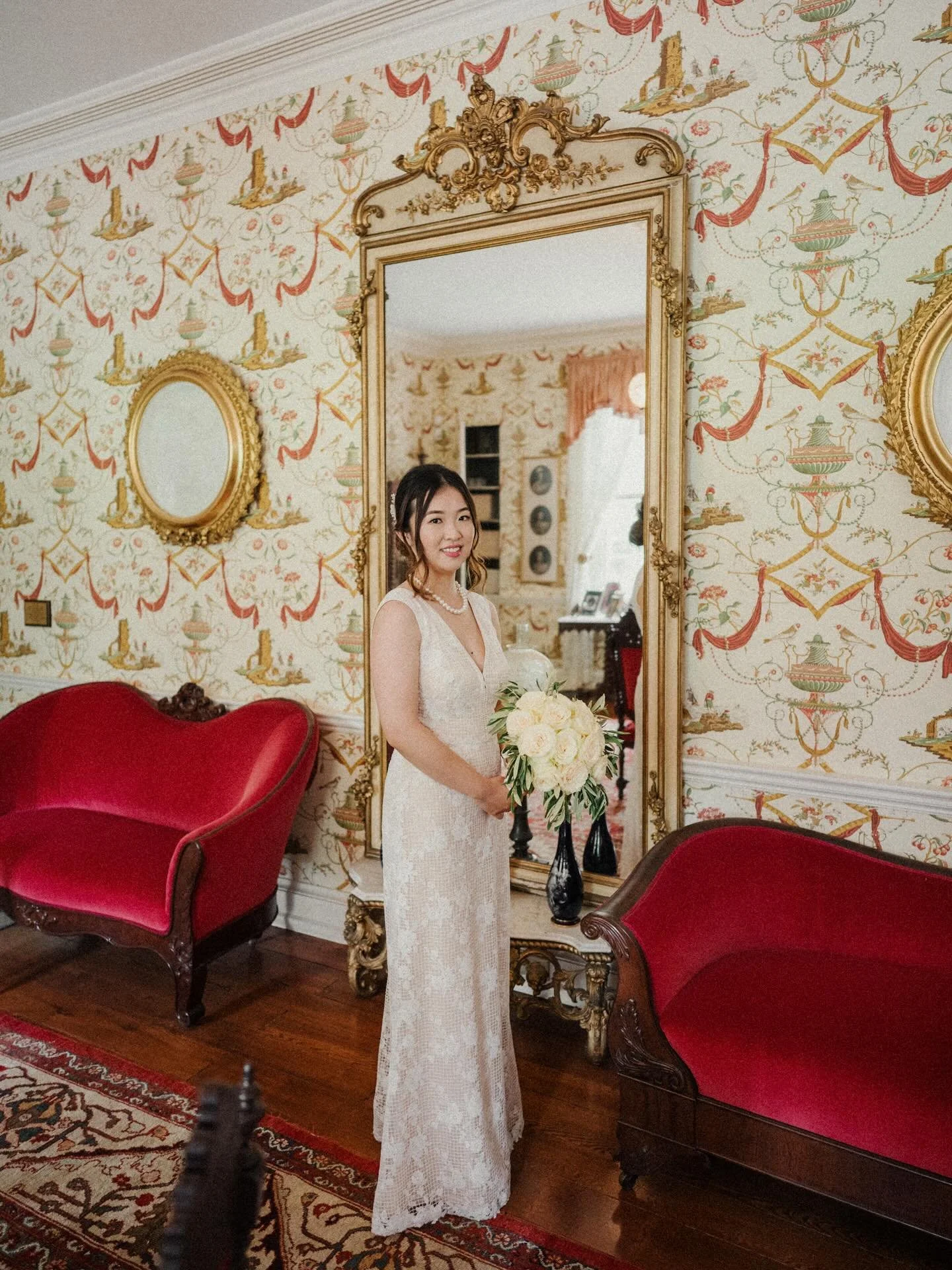 Elegant Vintage Bride in Ornate Victorian Drawing Room

#nycweddingphotographer #nycelopementphotographer #oldworld
