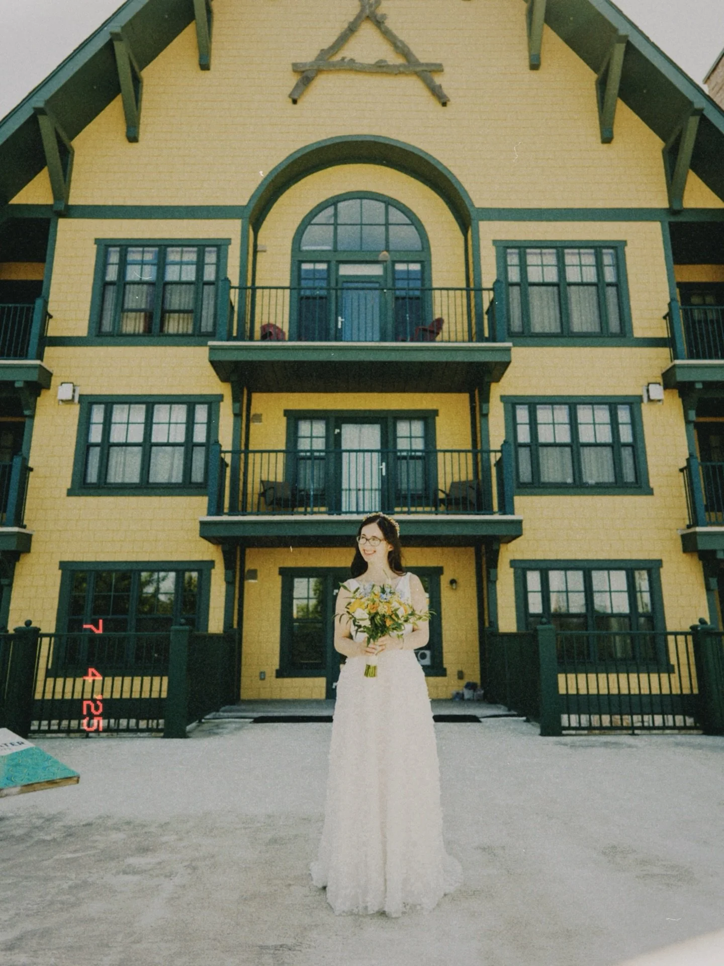 bride portrait snap at mountain creek resort nj

#mountaincreekwedding #nycweddingphotographer #brideportrait