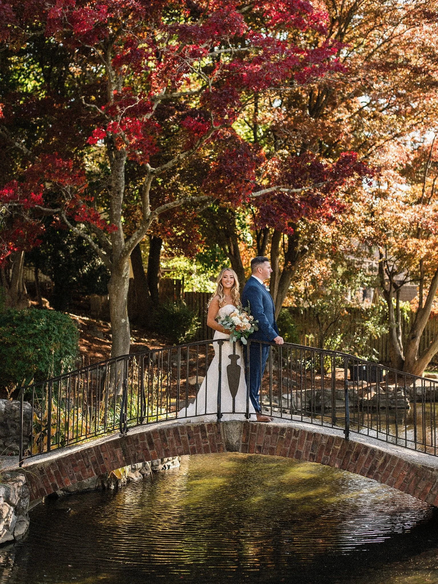 fall vibe 🍂

#nycweddingphotographer #brooklynweddingphotographer #fallweddings