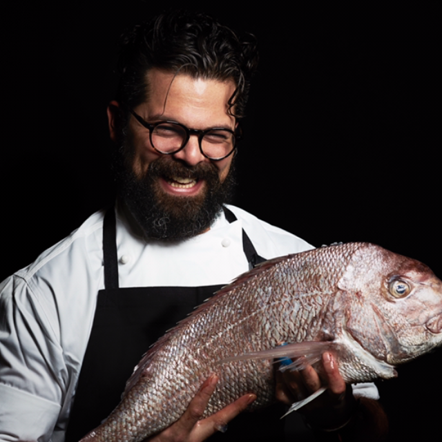 Alejandro-and-a-snapper.-Photo-by-Kristoffer-Paulsen.png