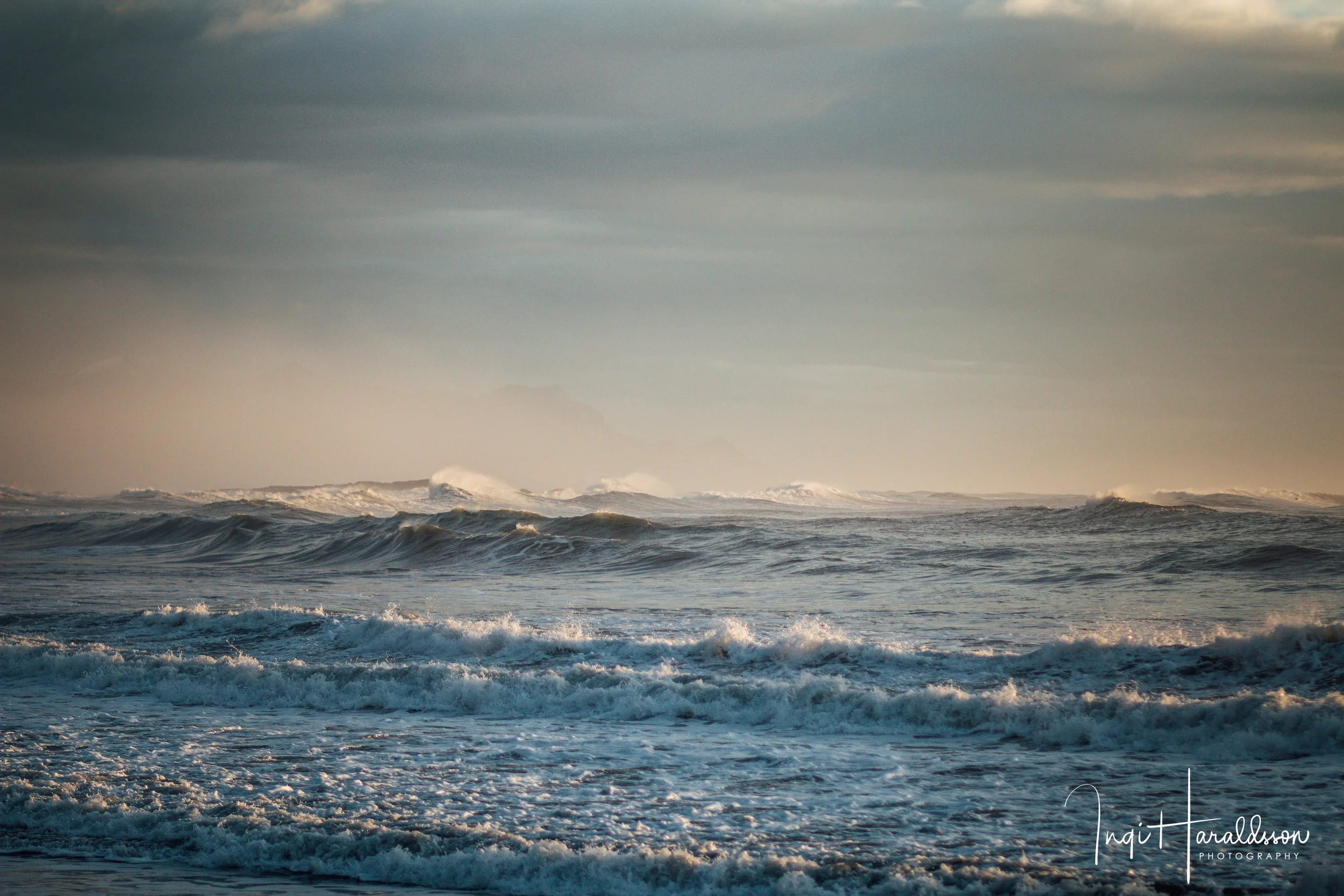 Waves with Vestrahorn in the background