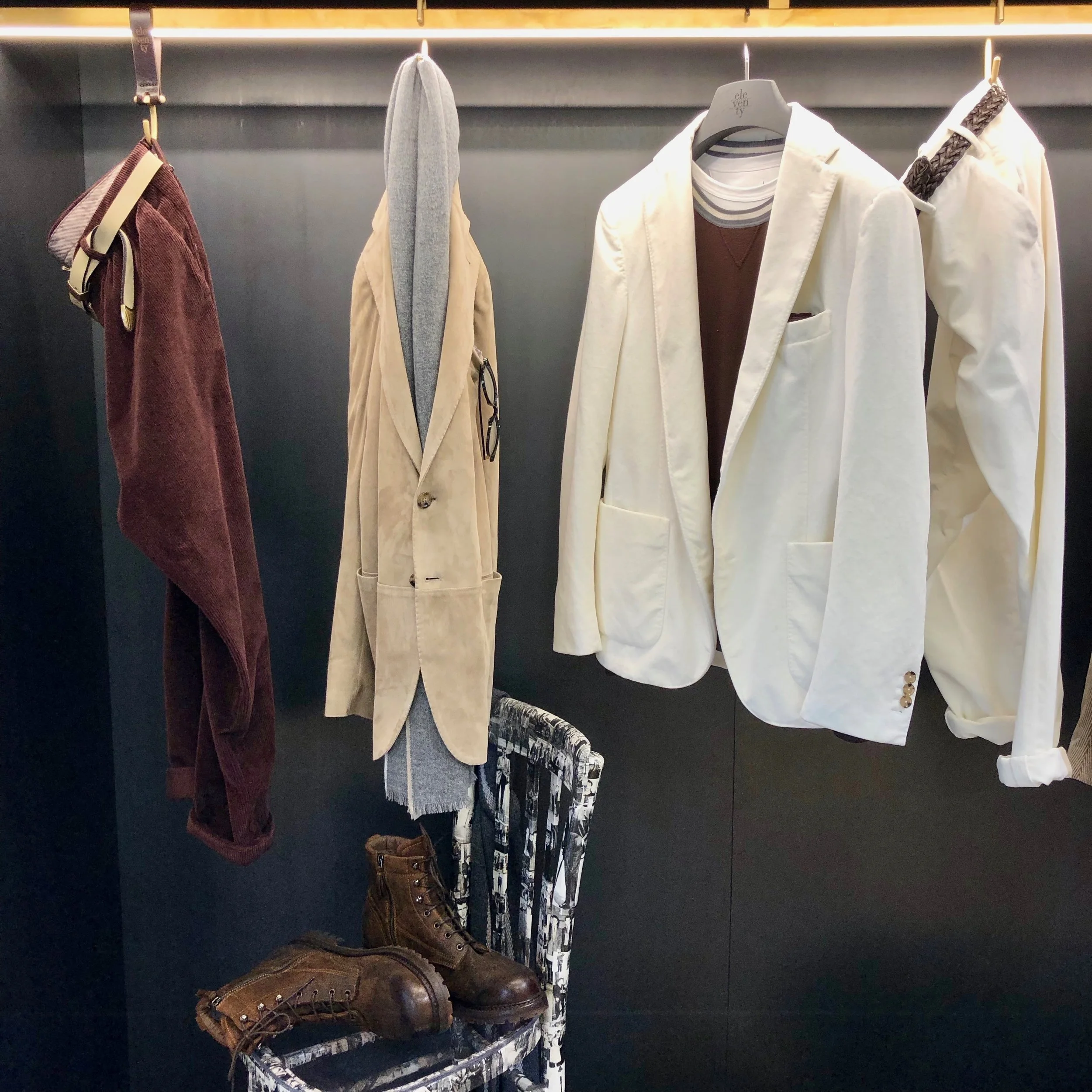 Merchandising always on point, letting the garments speak for themselves. Photo credit: @LucaMontini