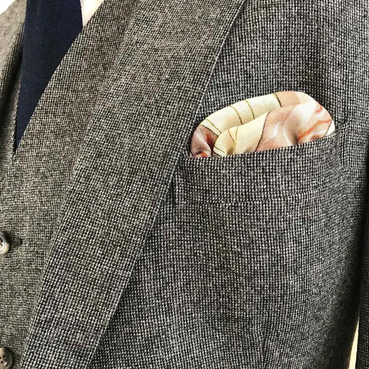 L-Automne-George-Barbier-Pocket-Square-Fold-3.jpg