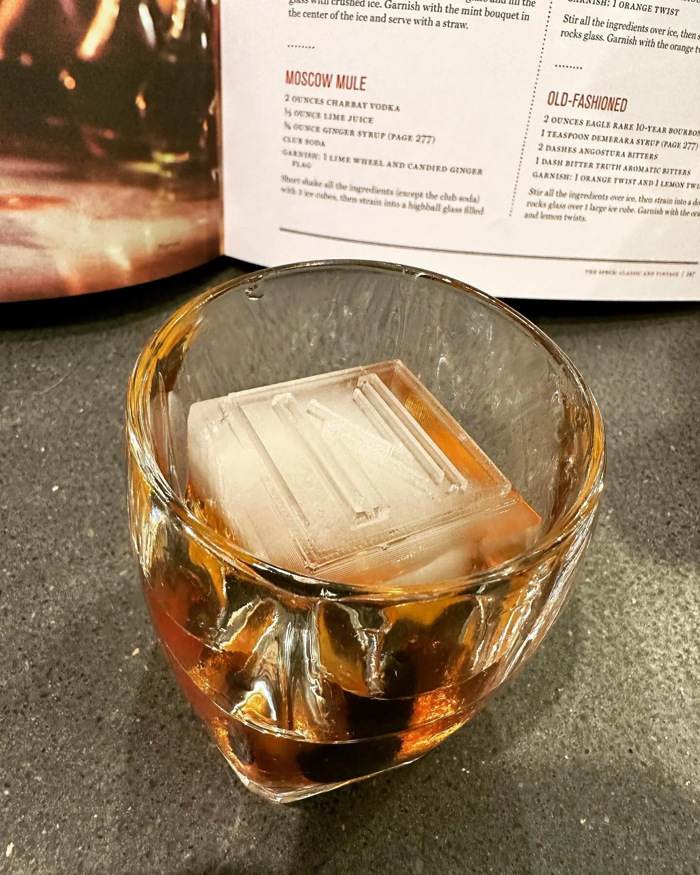 Branded ice&hellip;that is all. @apthecreative #cocktails