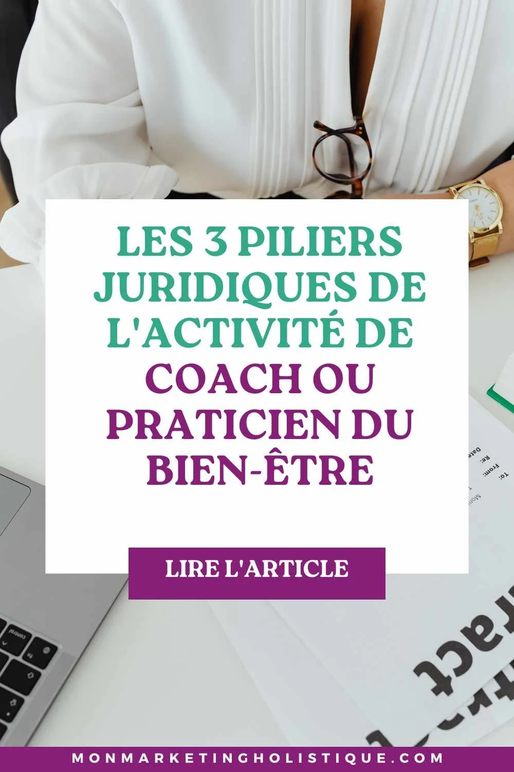 femmes devant contrat activite de coach