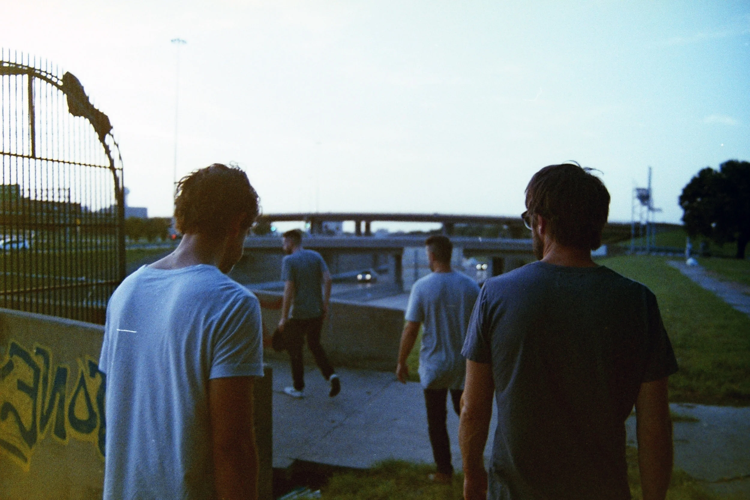 * PICT0353.JPG