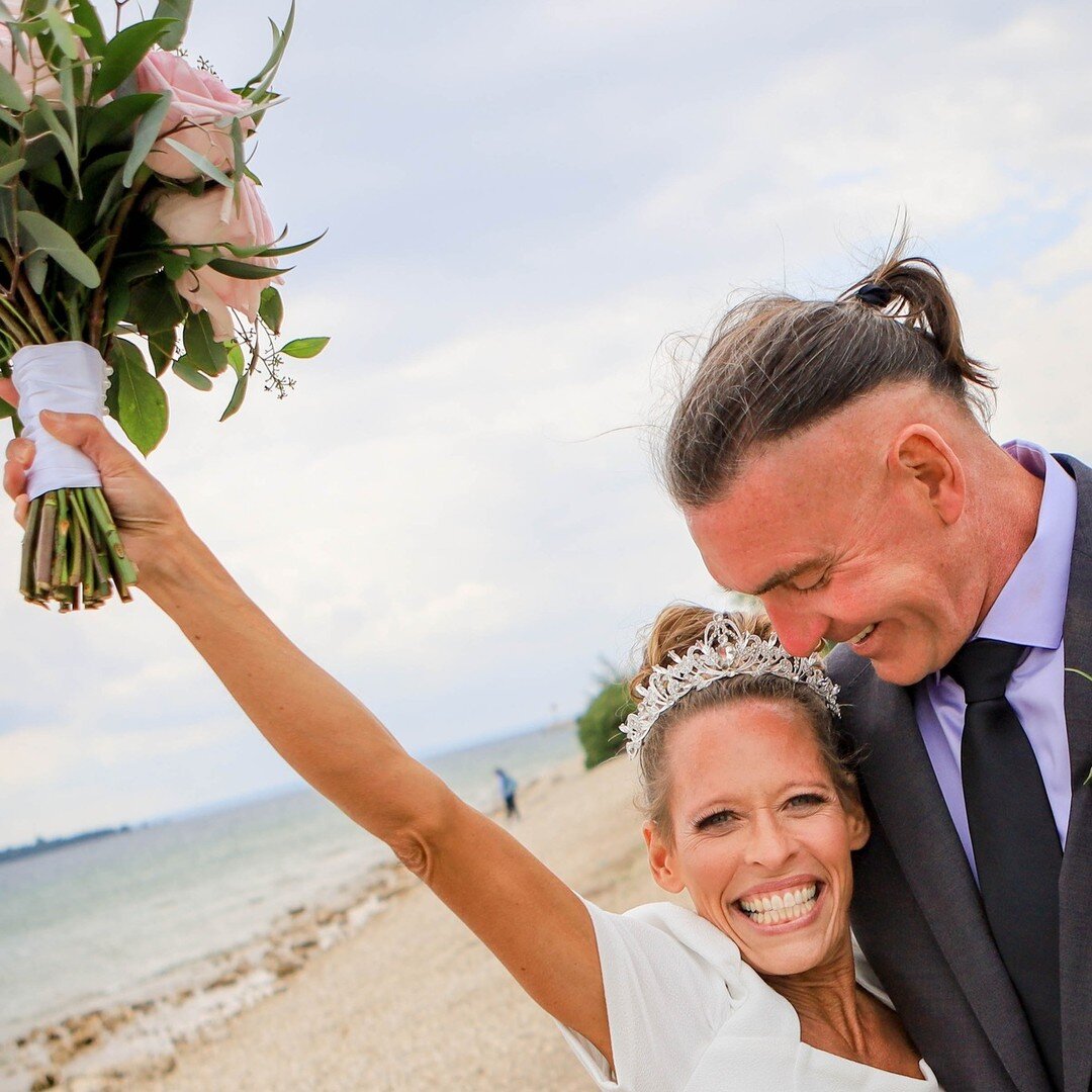 Simple weddings are about your favorite people...the two of you!  Getting married on Mackinac Island doesn't have to be complicated or expensive. Elopements are easy to plan.  Pamper yourself and your future hubby to a fantastic wedding/honeymoon vac