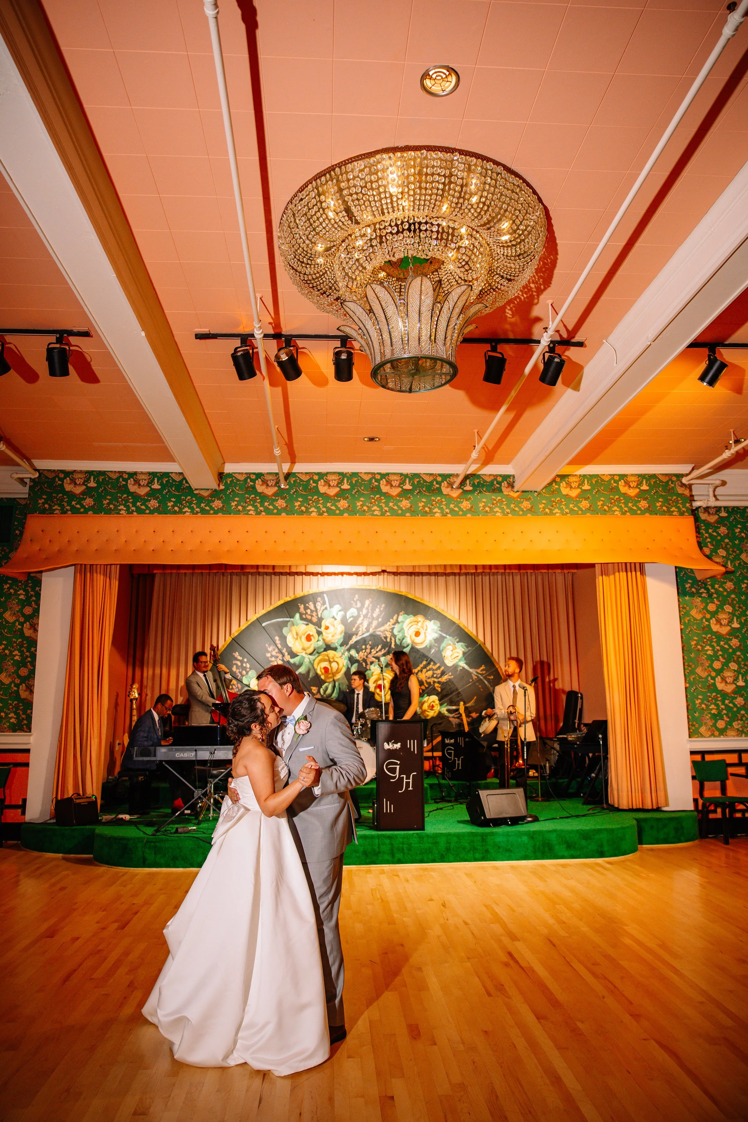 Emily_Zach_Wedding-895.jpg