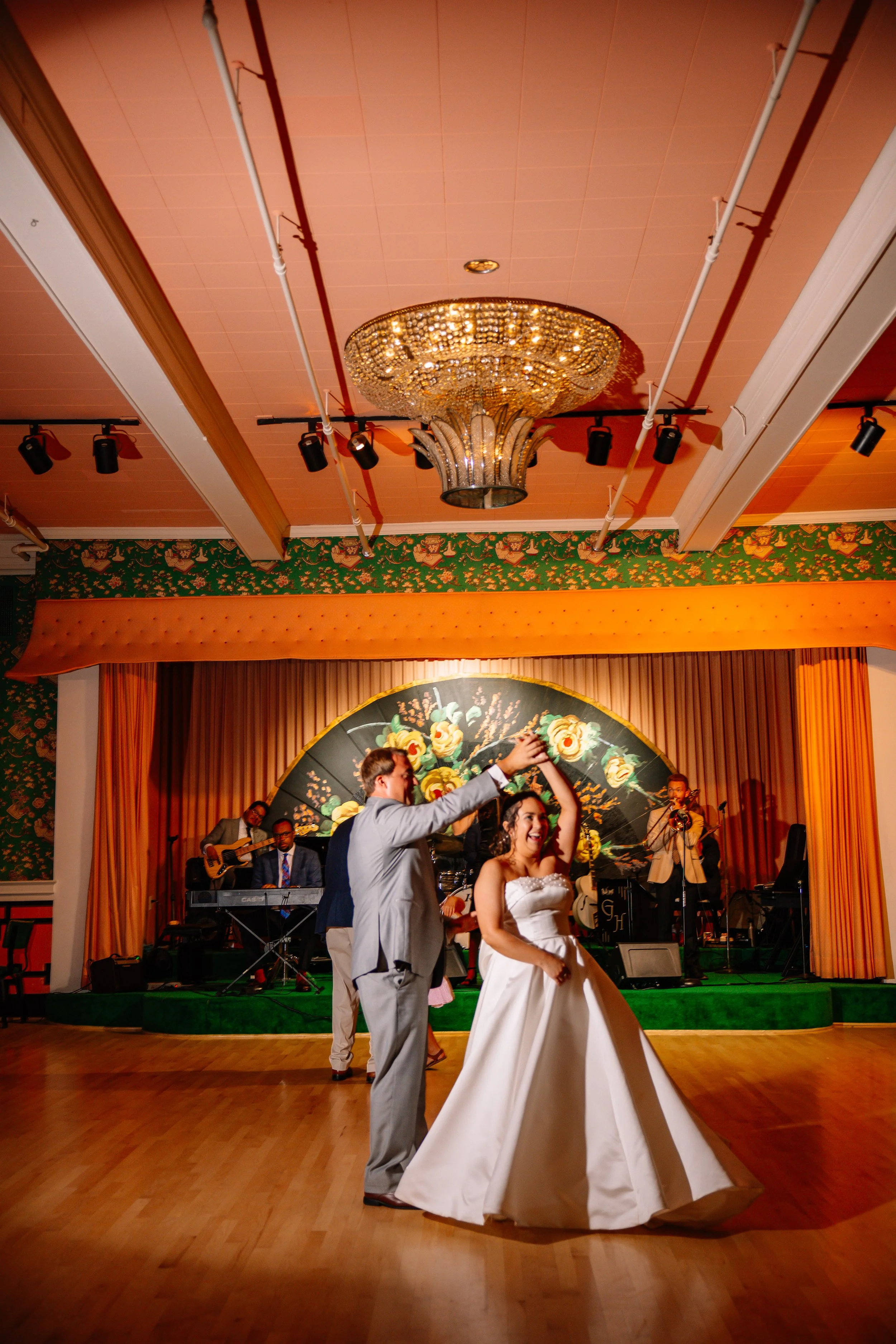 Emily_Zach_Wedding-937.jpg