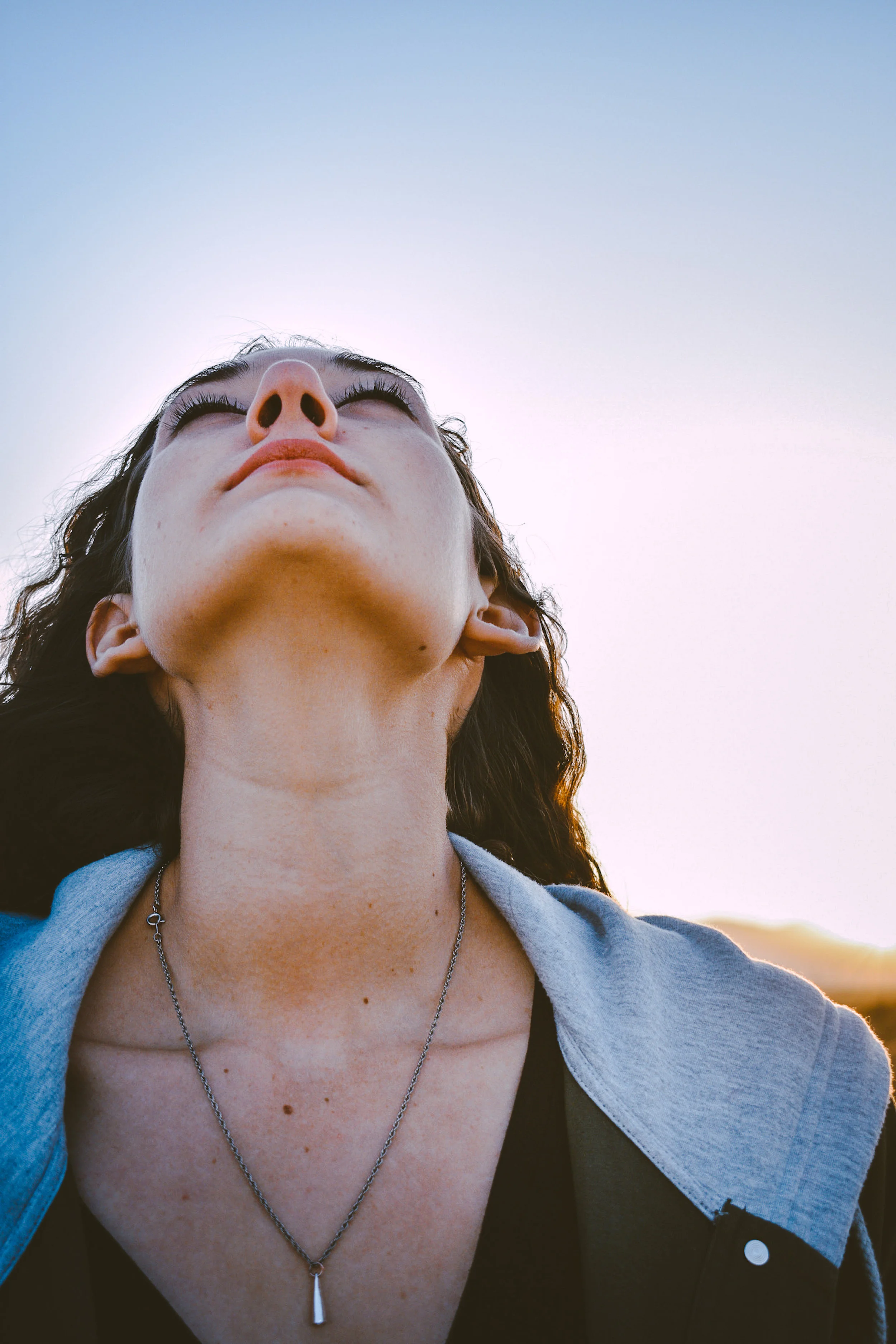 Singing with an ‘Open Throat’: Vocal Tract Shaping